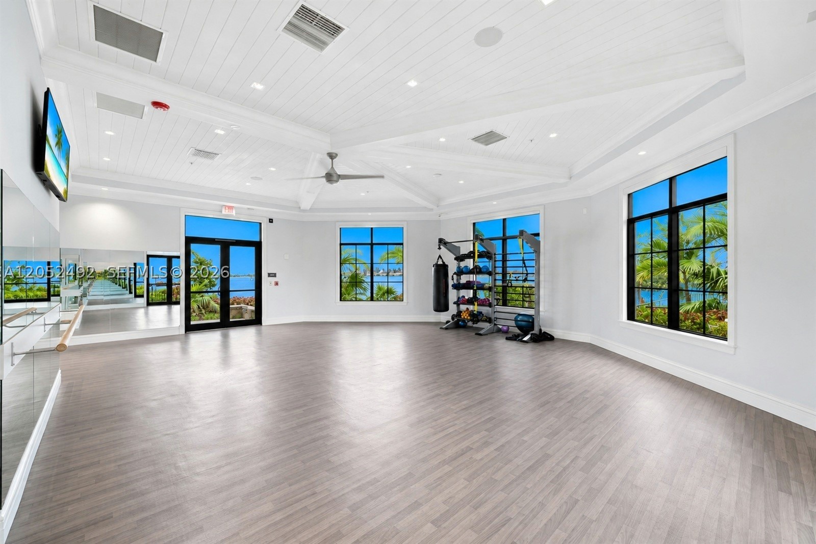 main property photo 79