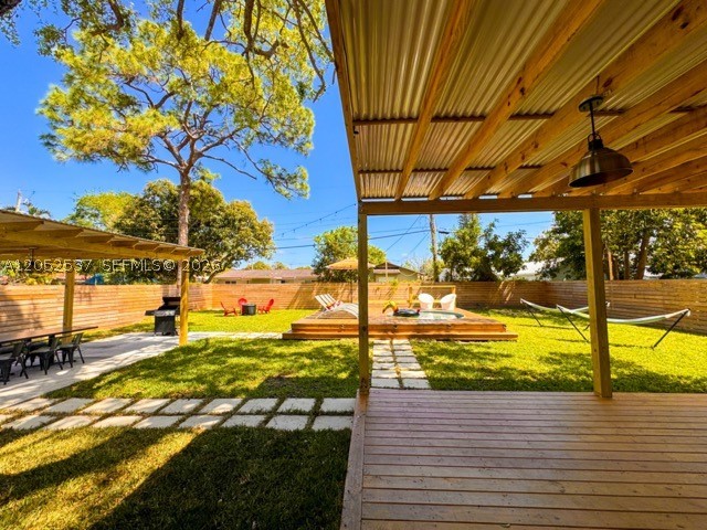 main property photo 50