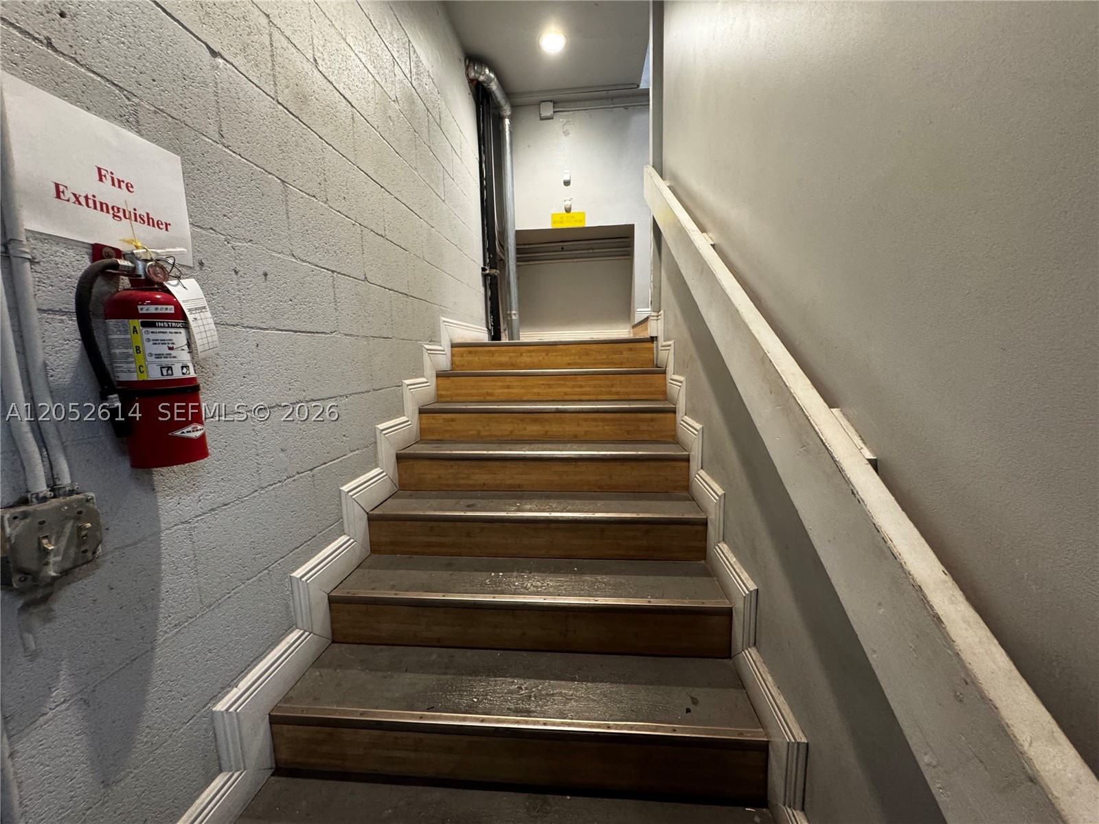 main property photo 13