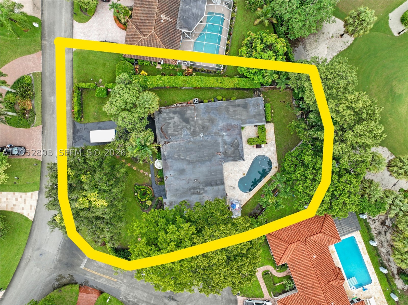main property photo 41