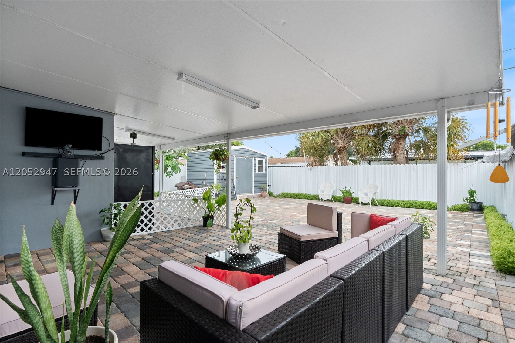 main property photo 8
