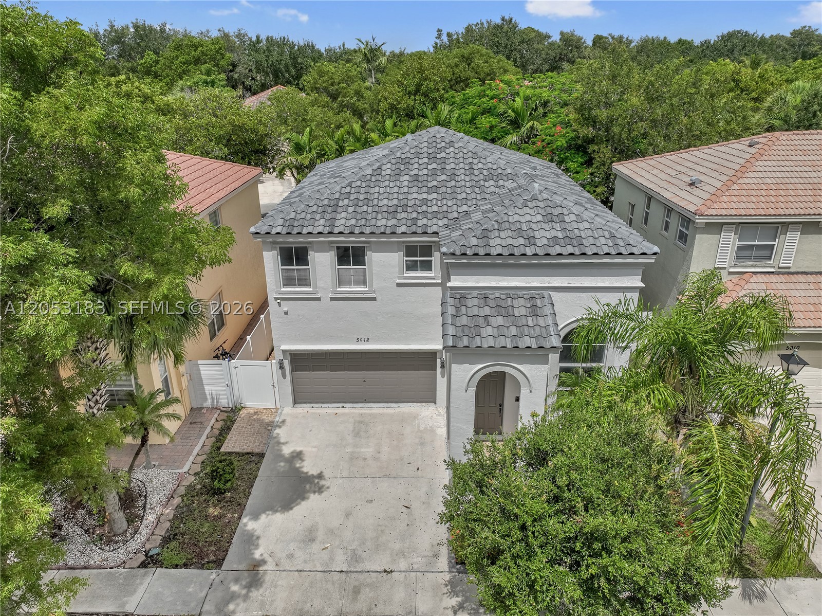 main property photo 41