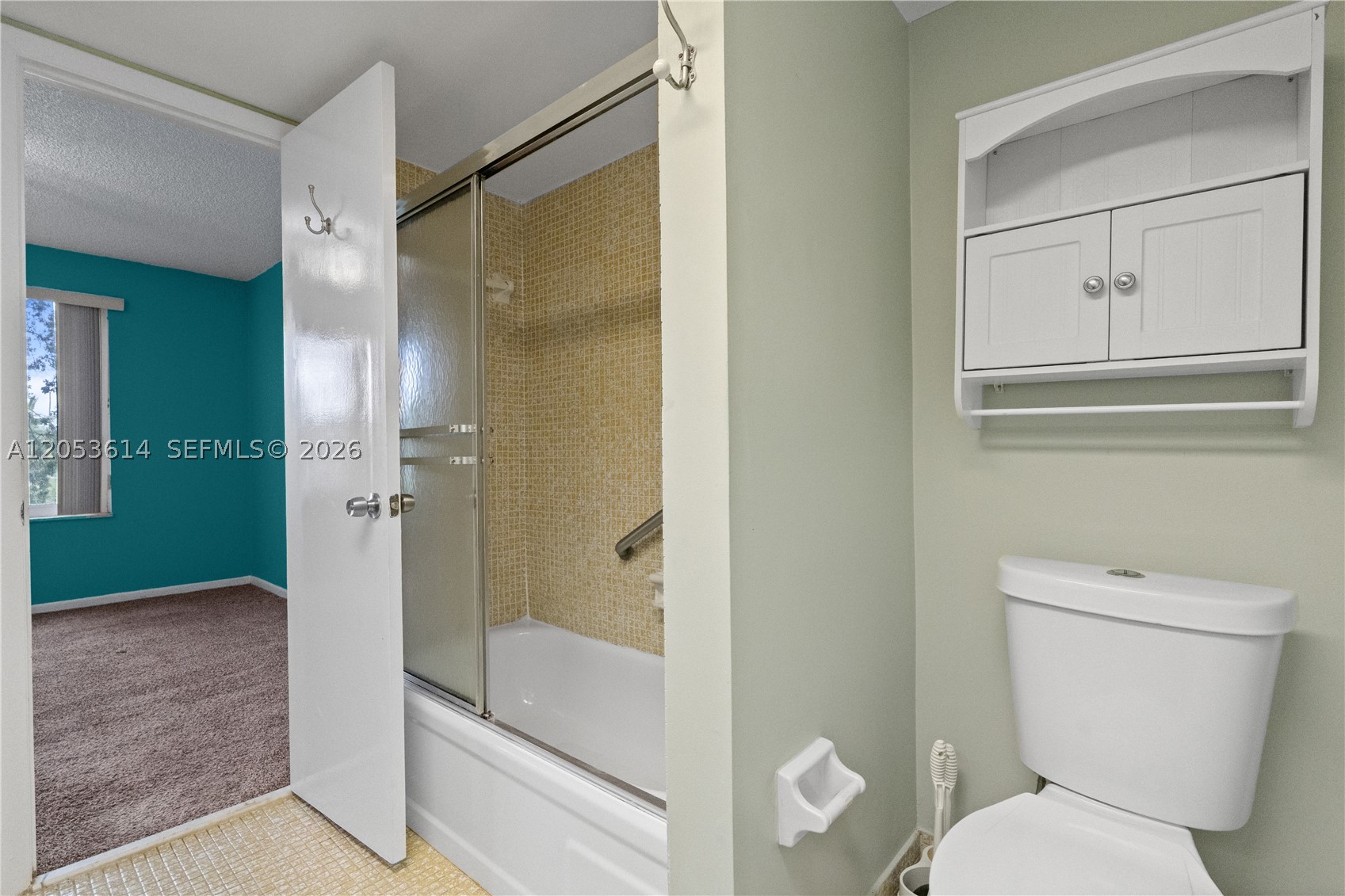main property photo 17