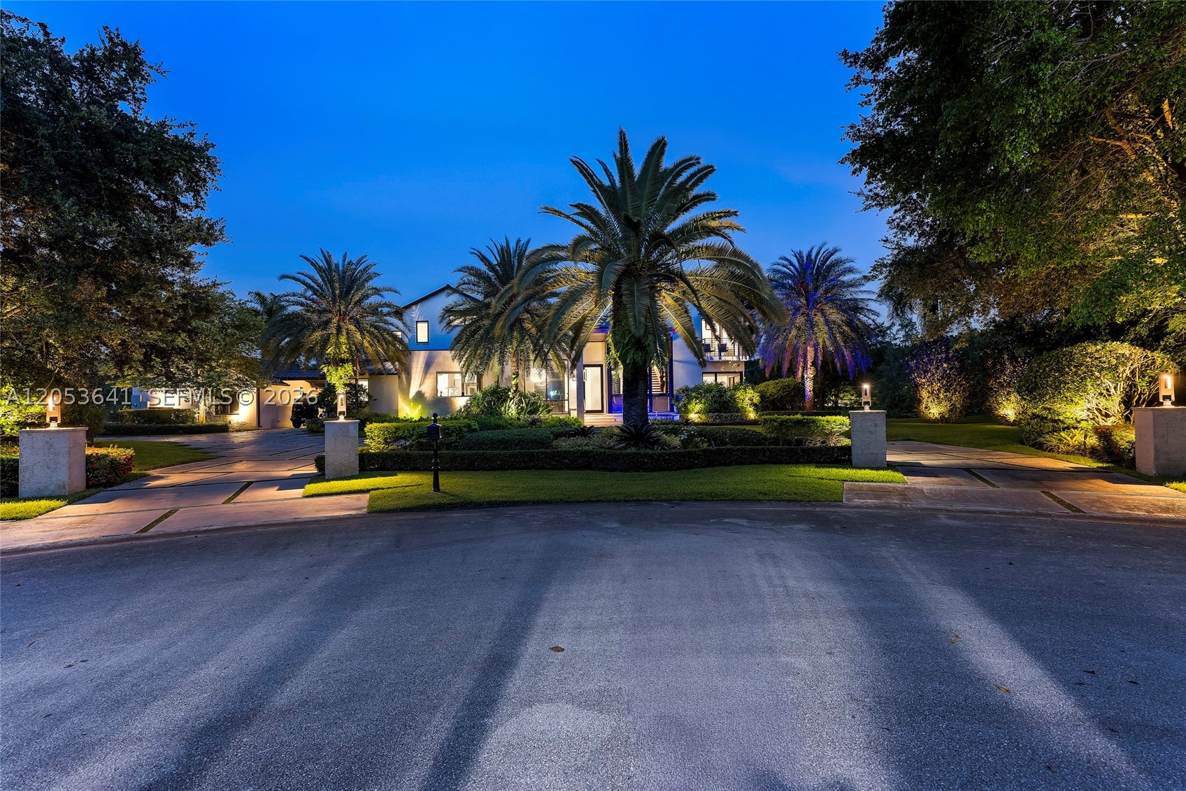 main property photo 3