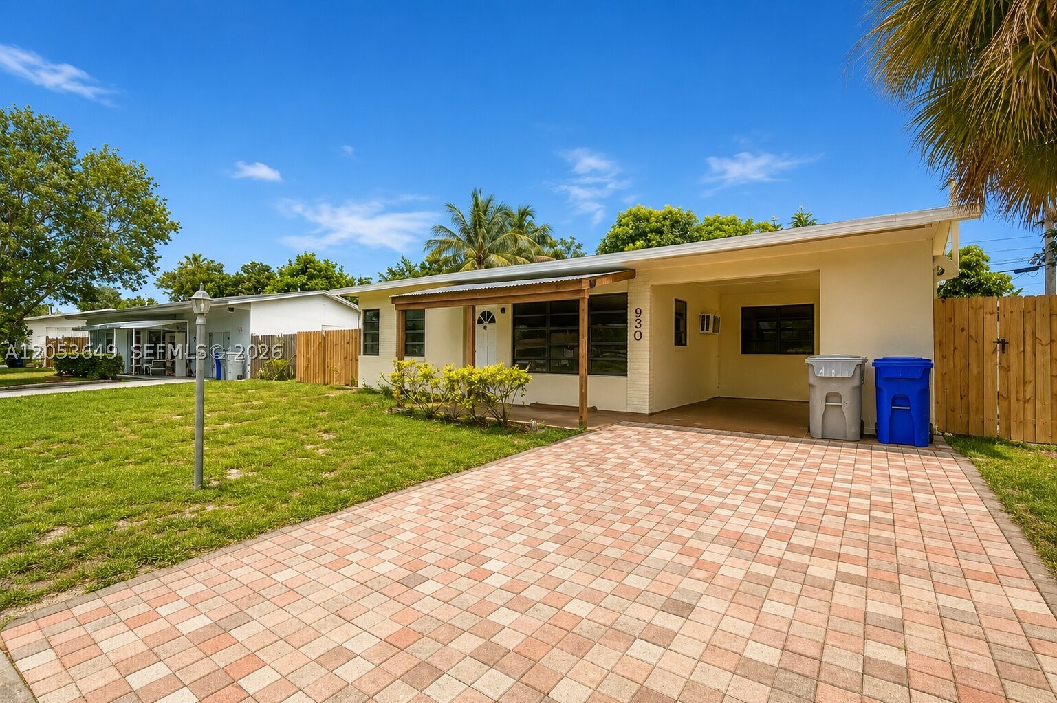 main property photo 12