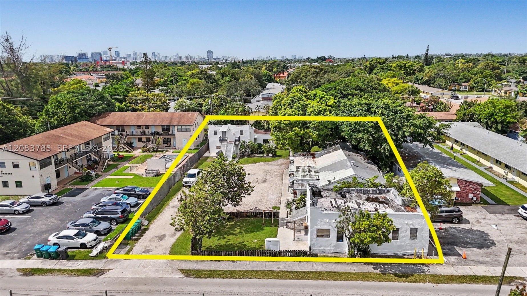 main property photo 11