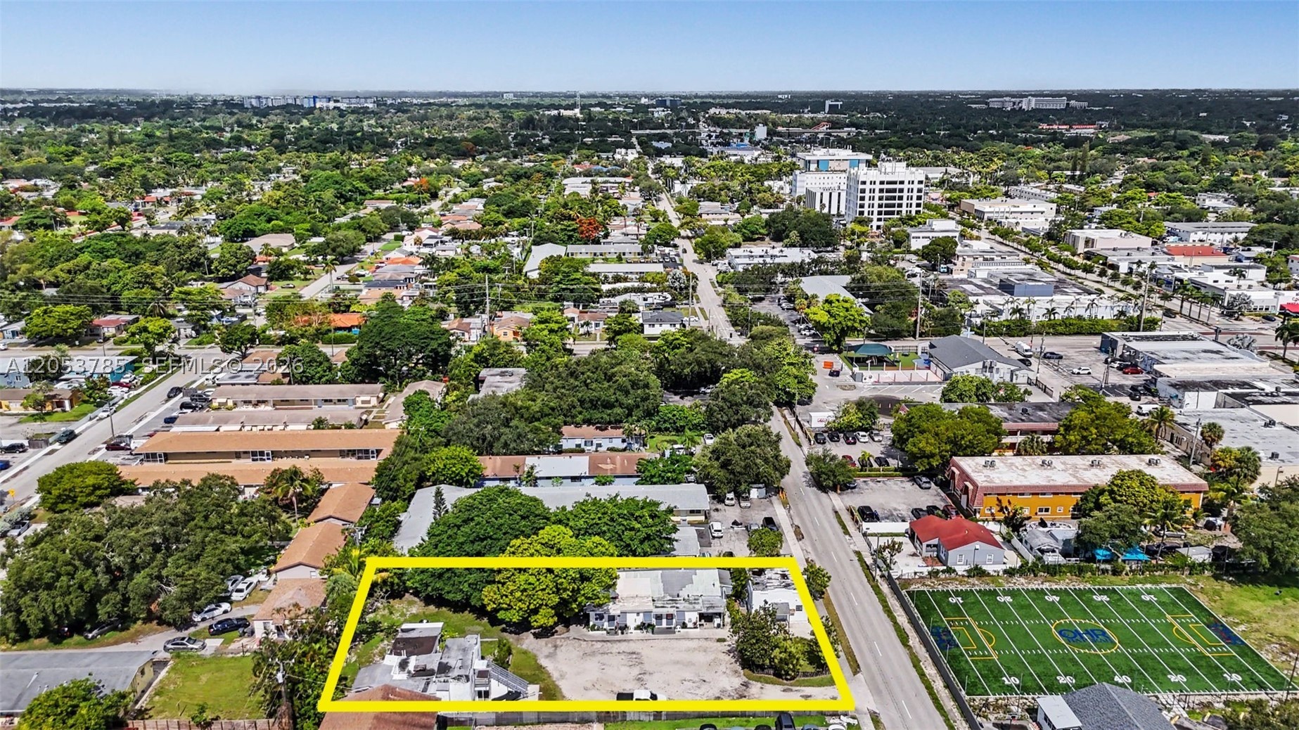 main property photo 14