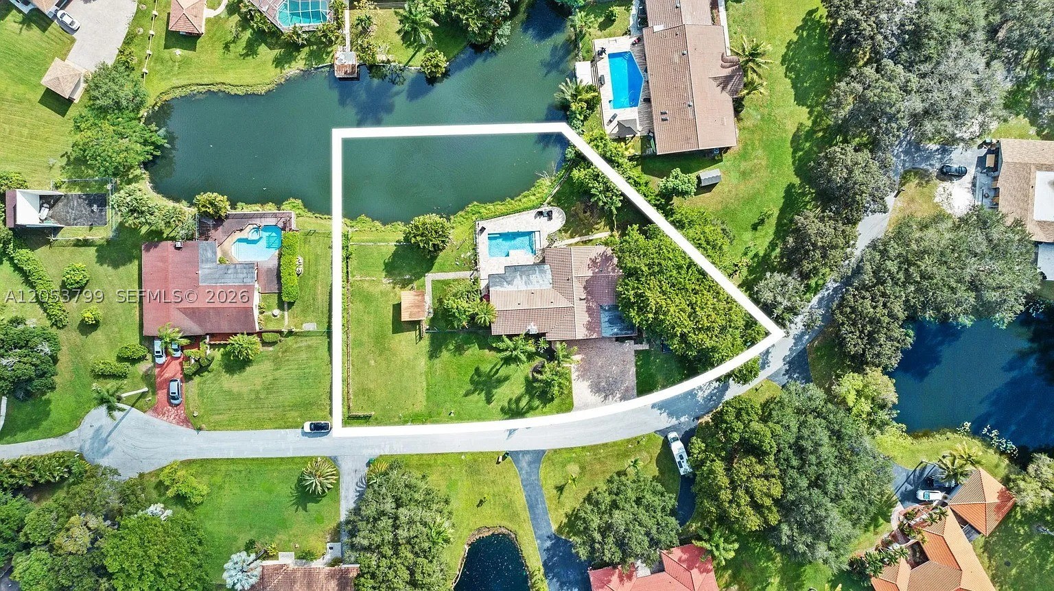 main property photo 35