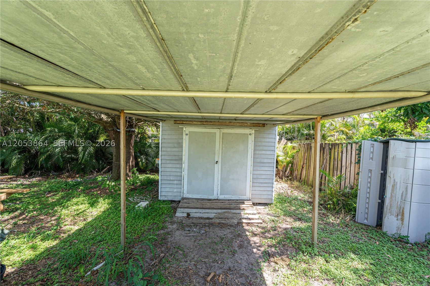 main property photo 40