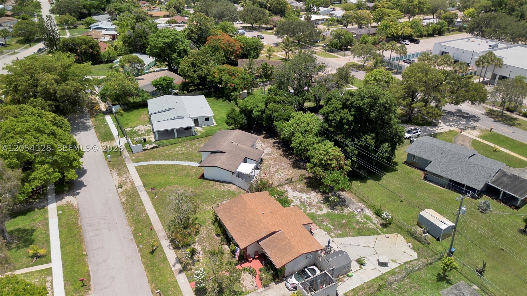 main property photo 37