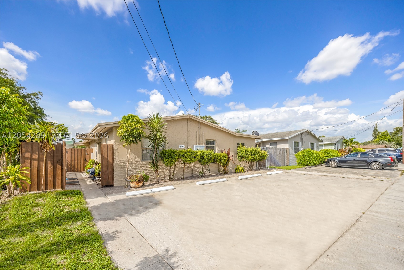 main property photo 3