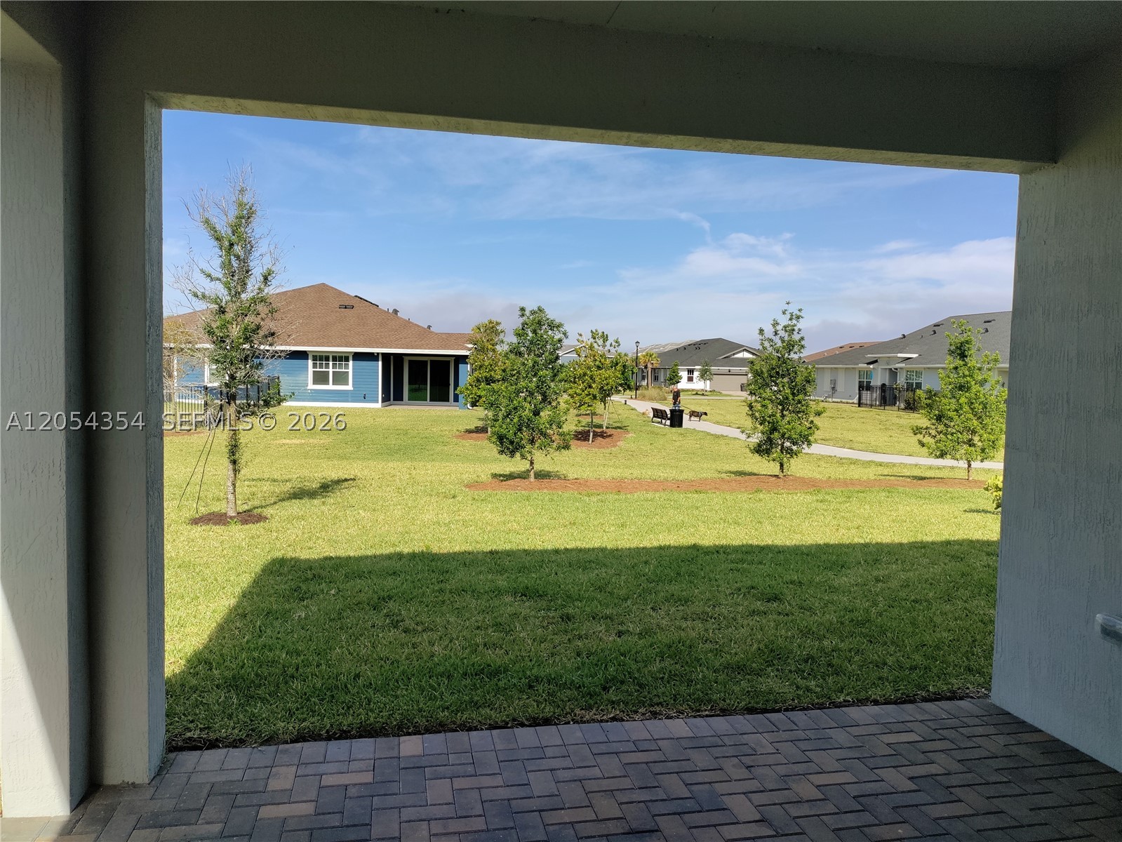 main property photo 13