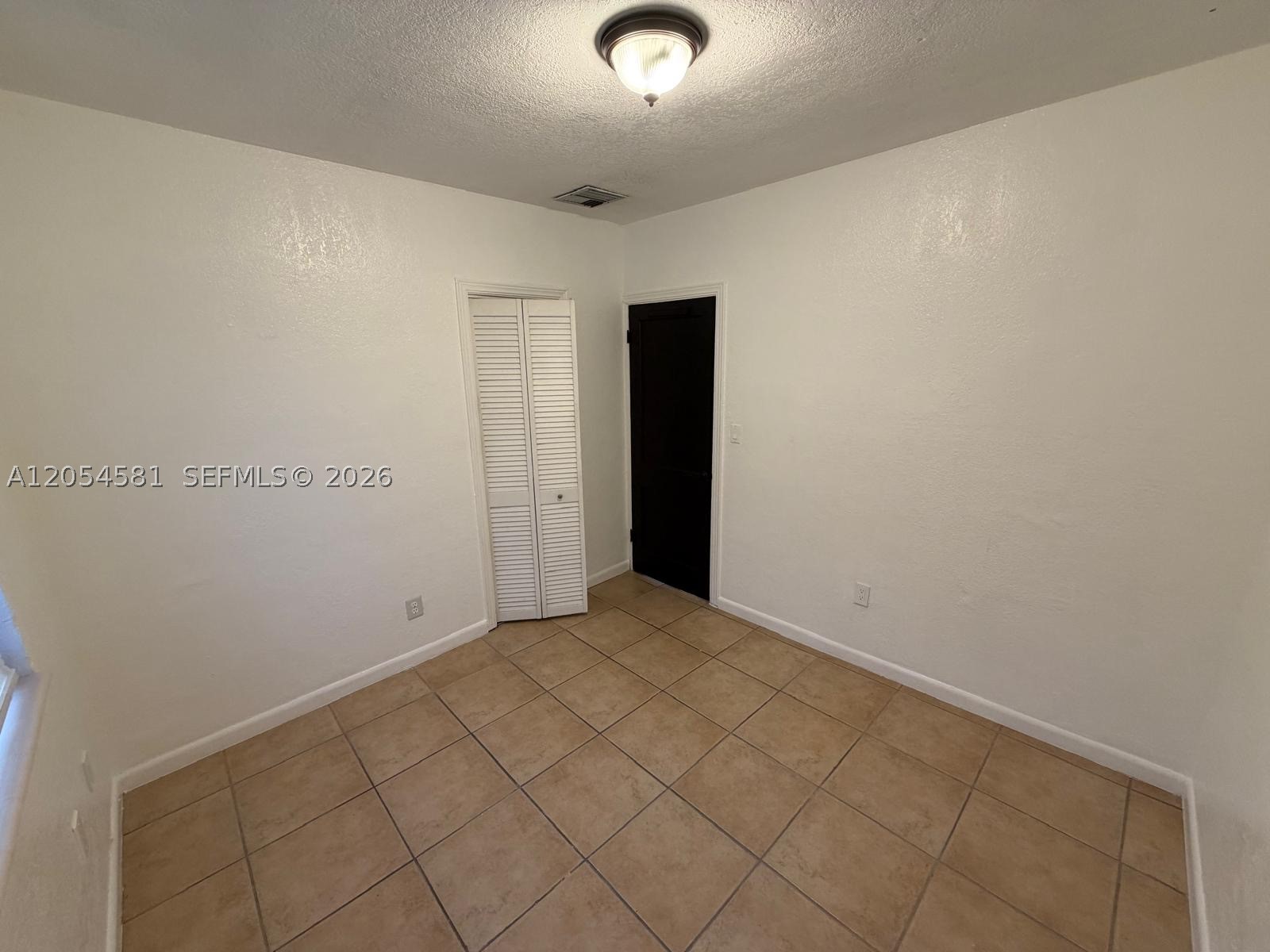 property viewer photo 21