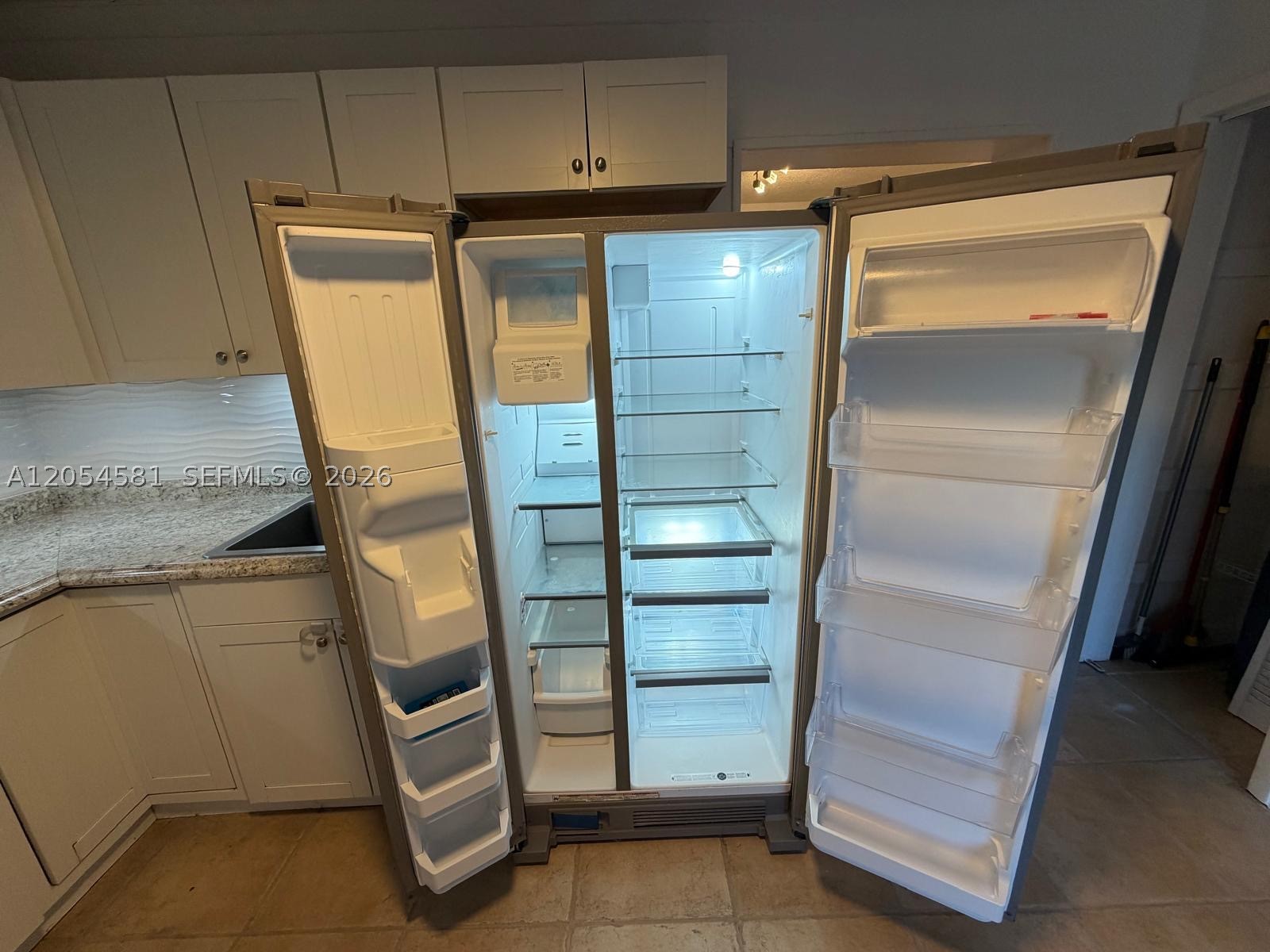 property viewer photo 6