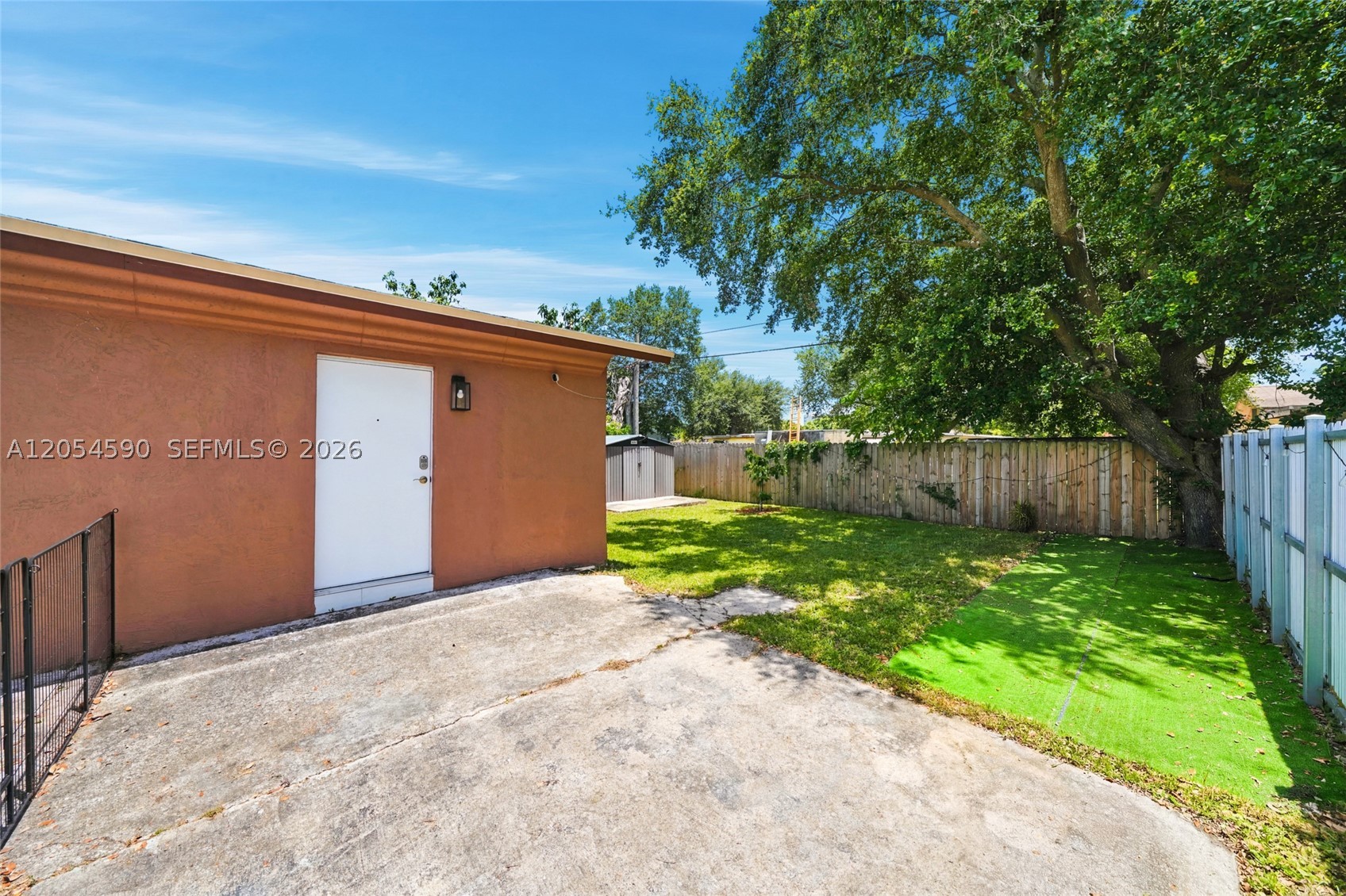 main property photo 22