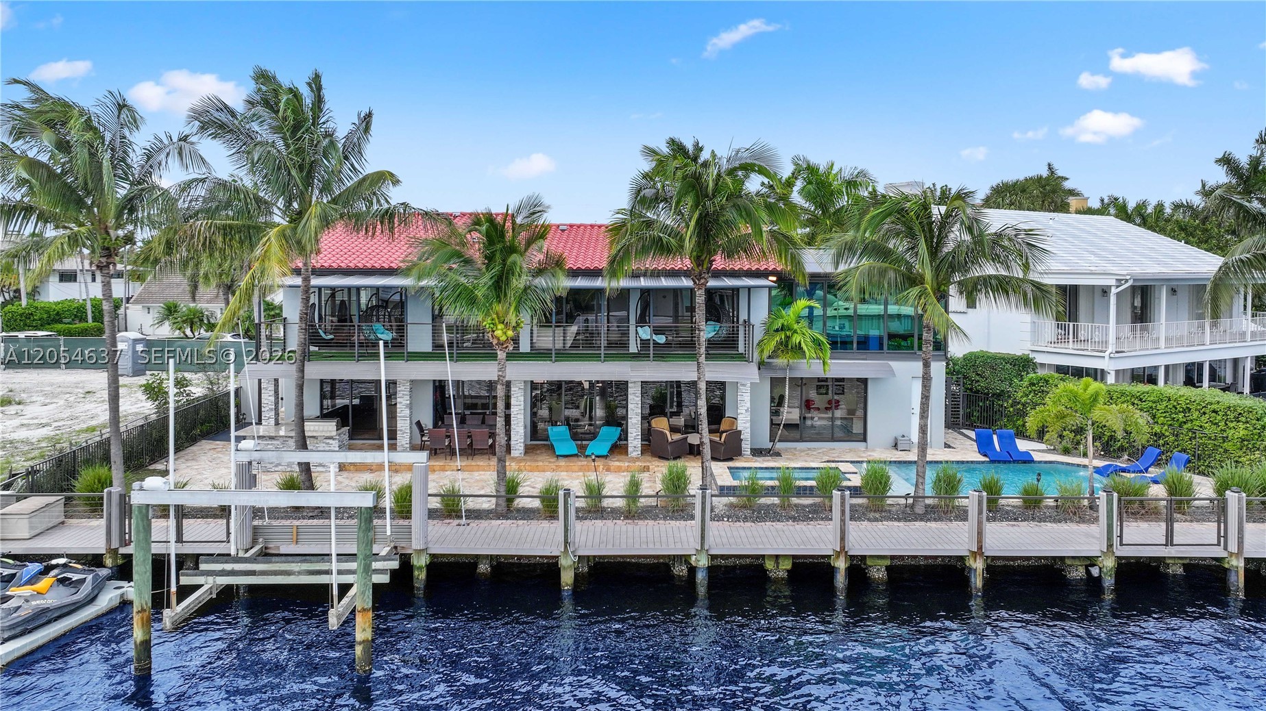main property photo 8