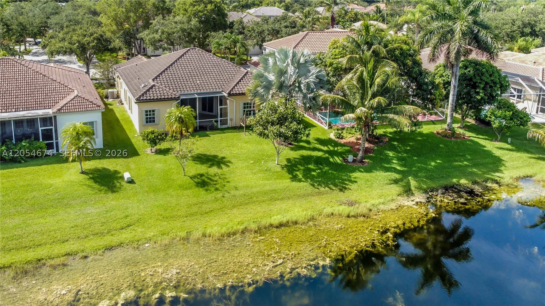 main property photo 28