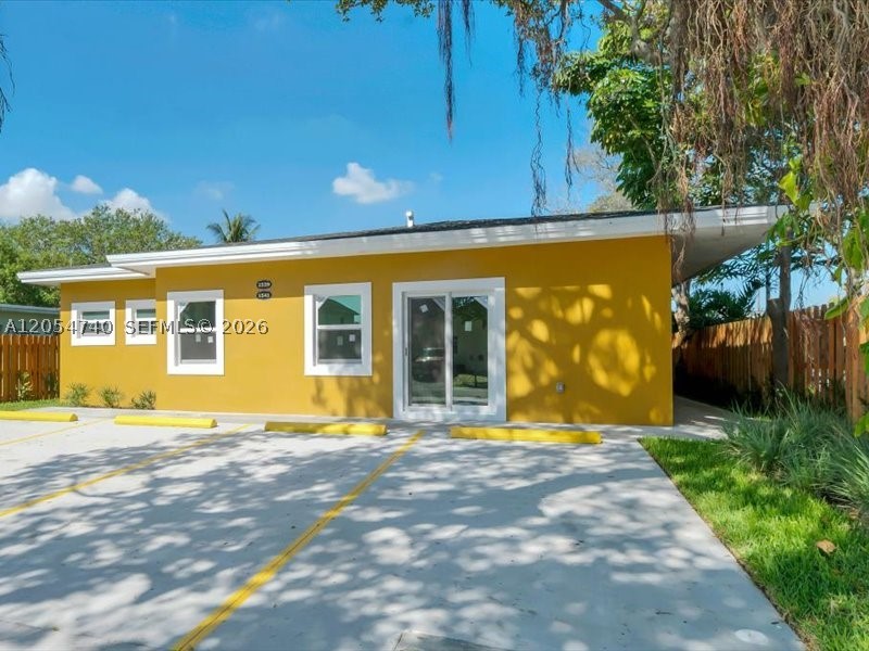 main property photo 6