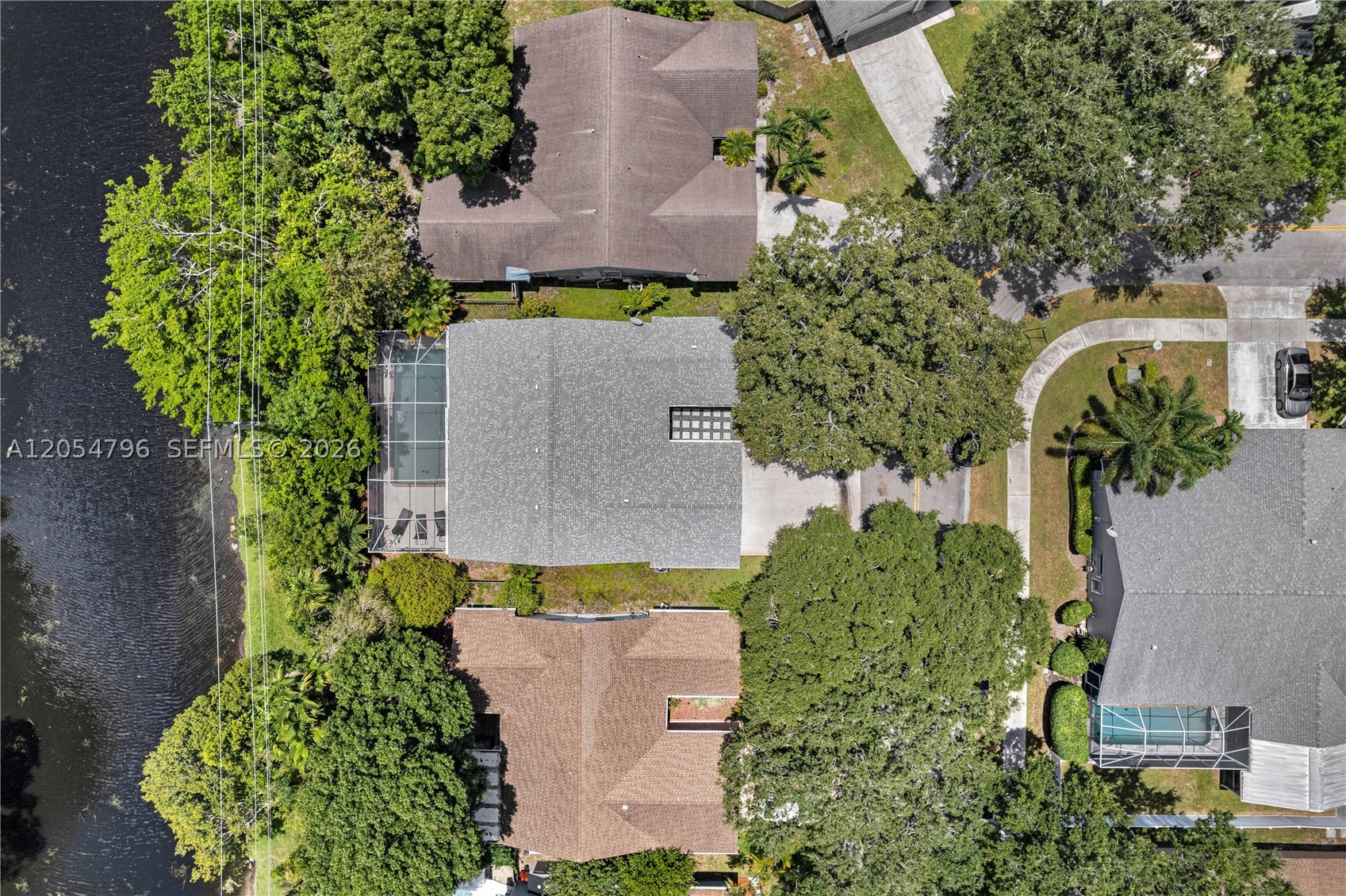 main property photo 35