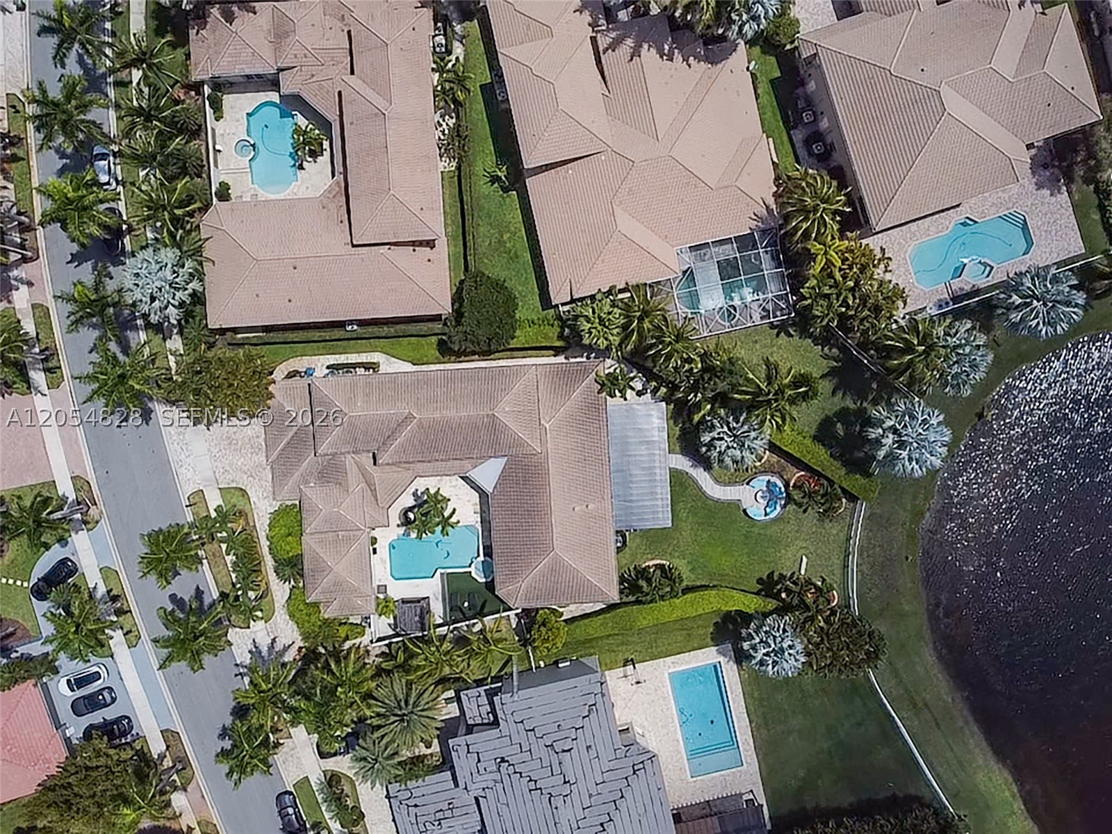 main property photo 3