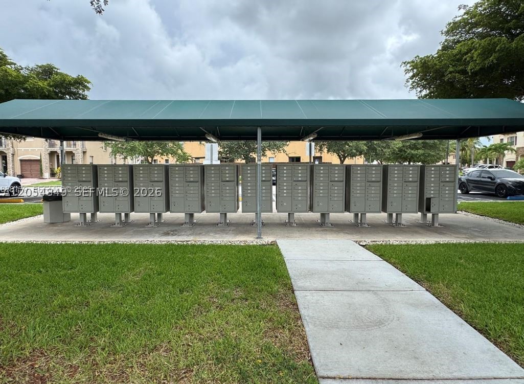 main property photo 32