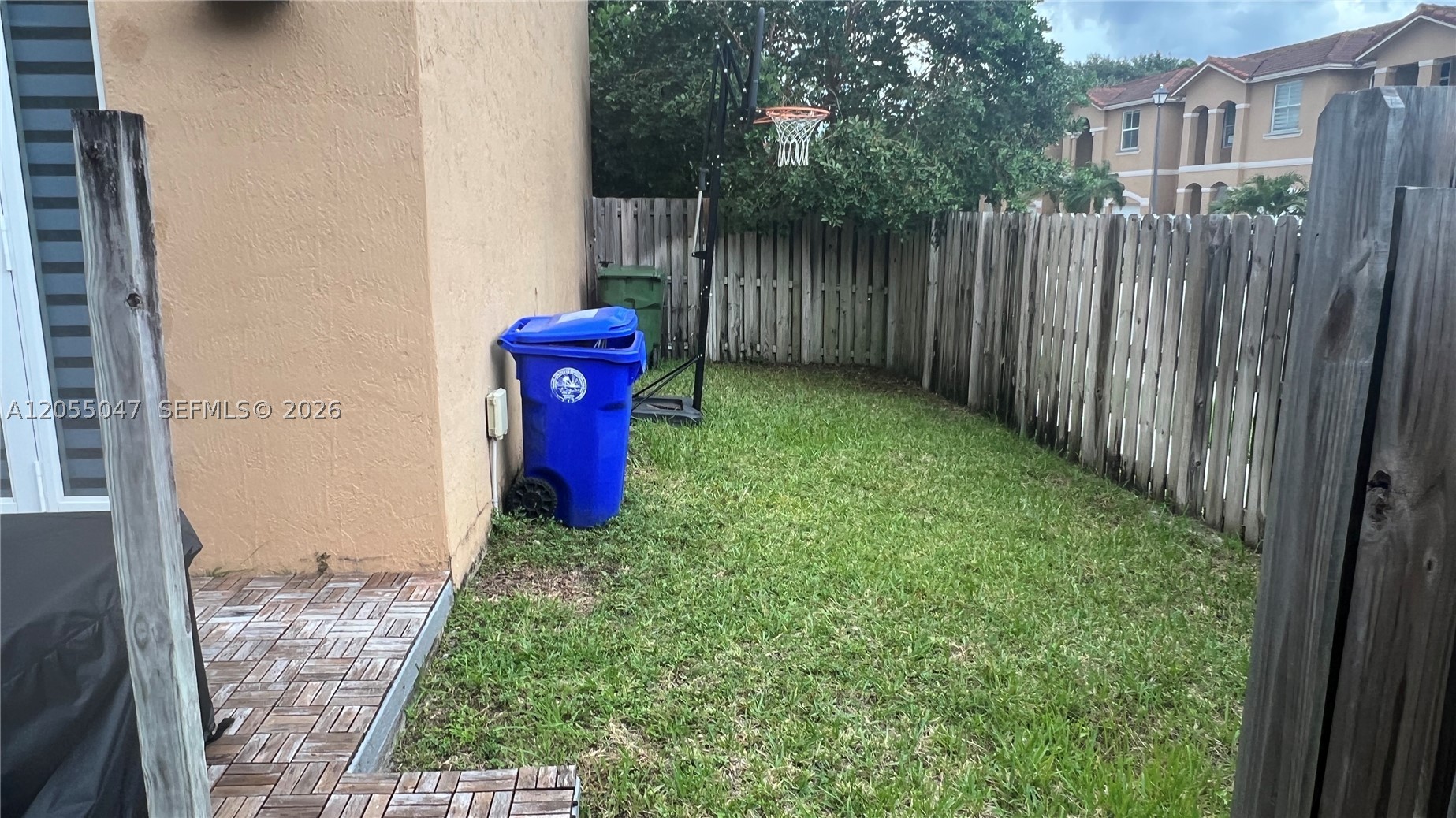 main property photo 16