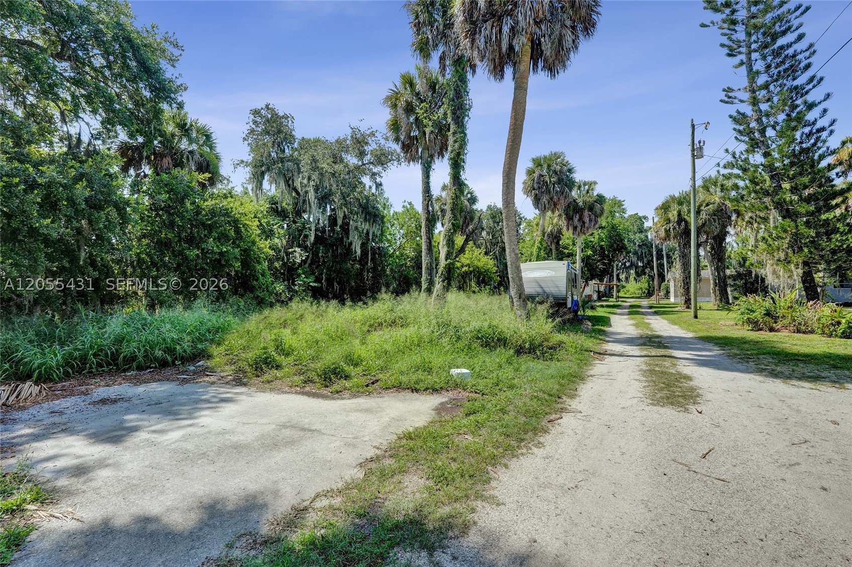main property photo 48