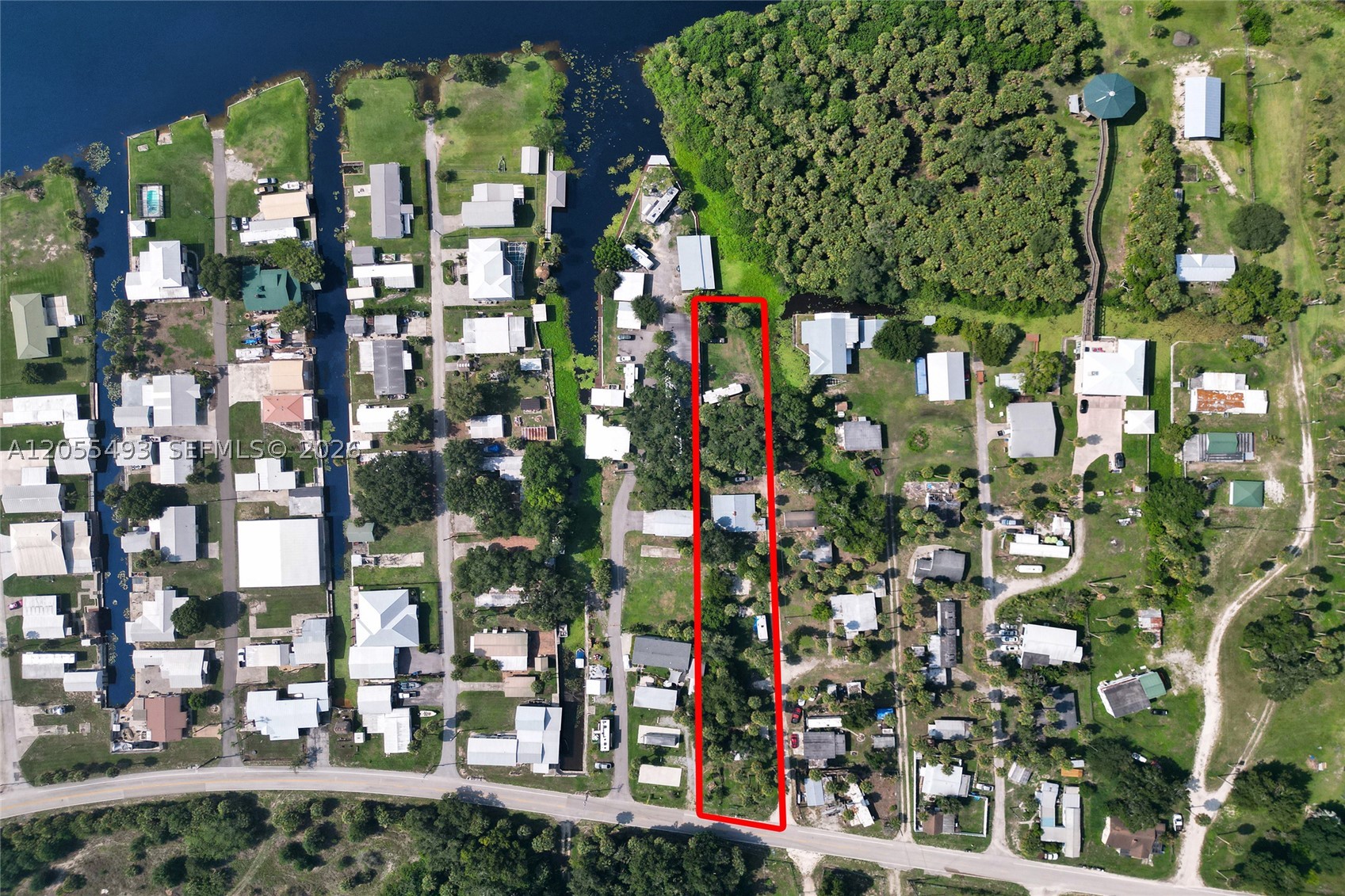 main property photo 3