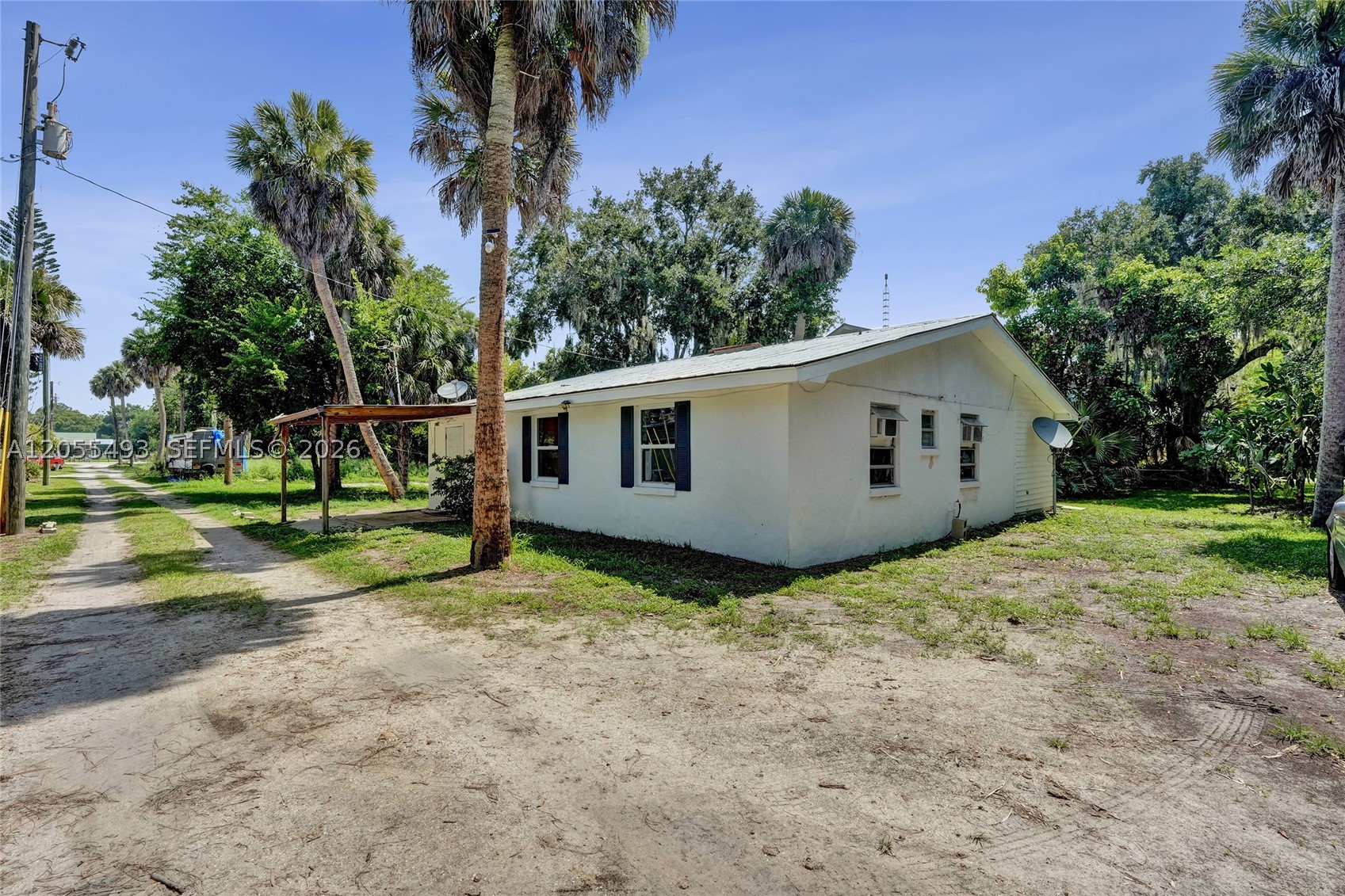 main property photo 36
