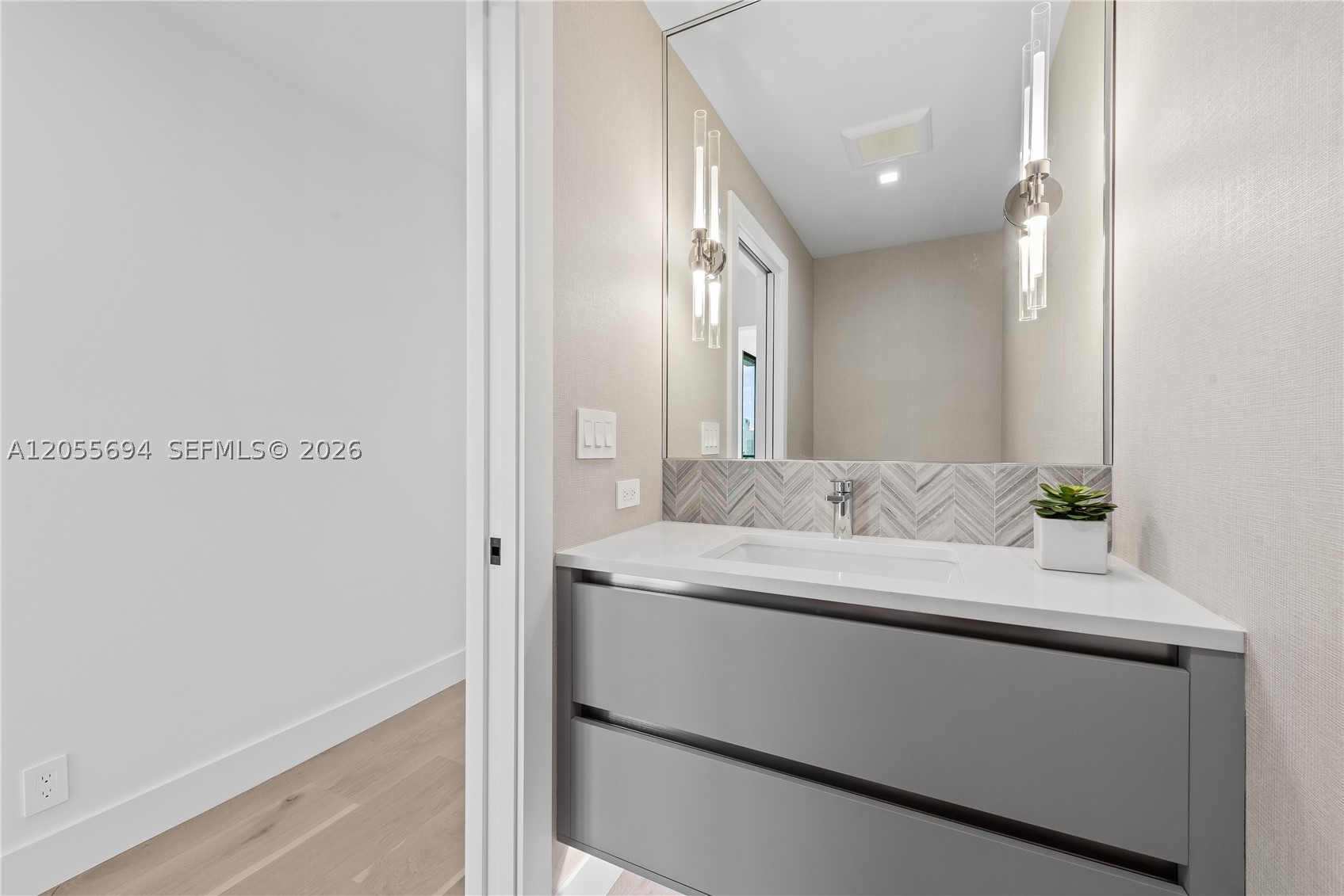 main property photo 80