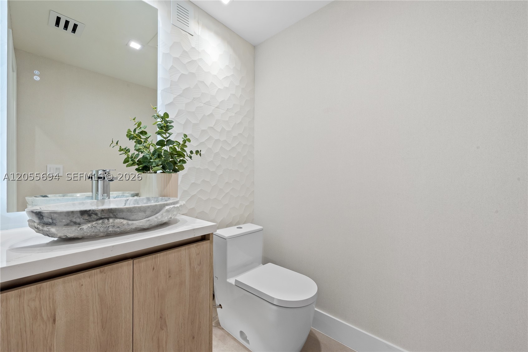 main property photo 87