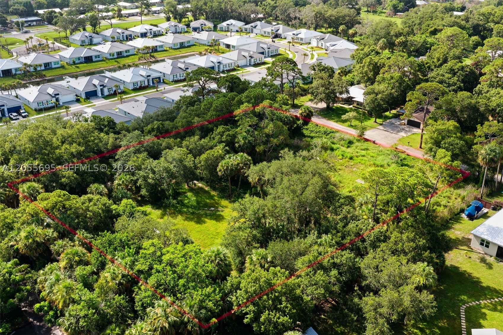 main property photo 13