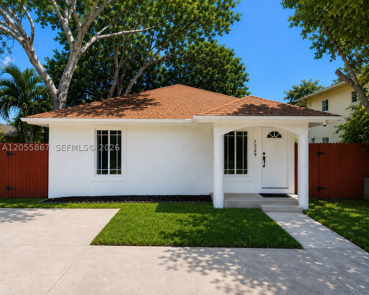 main property photo 0