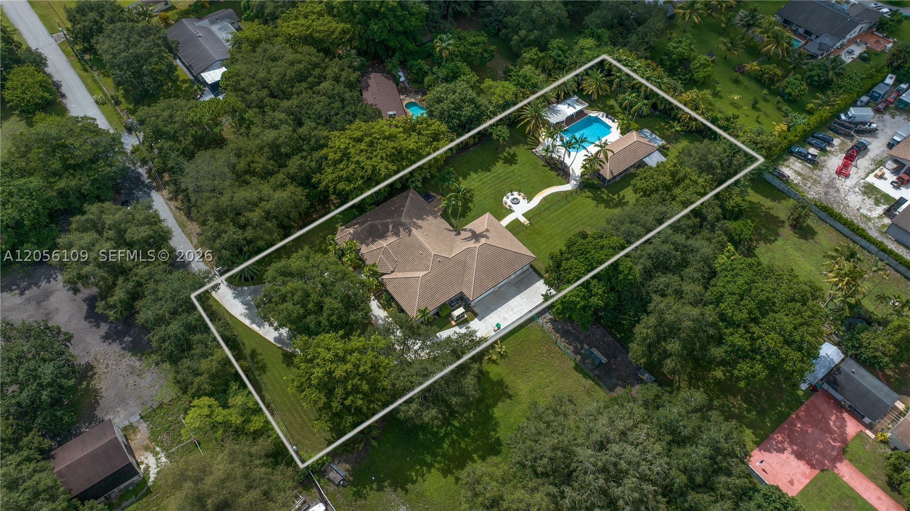 main property photo 50