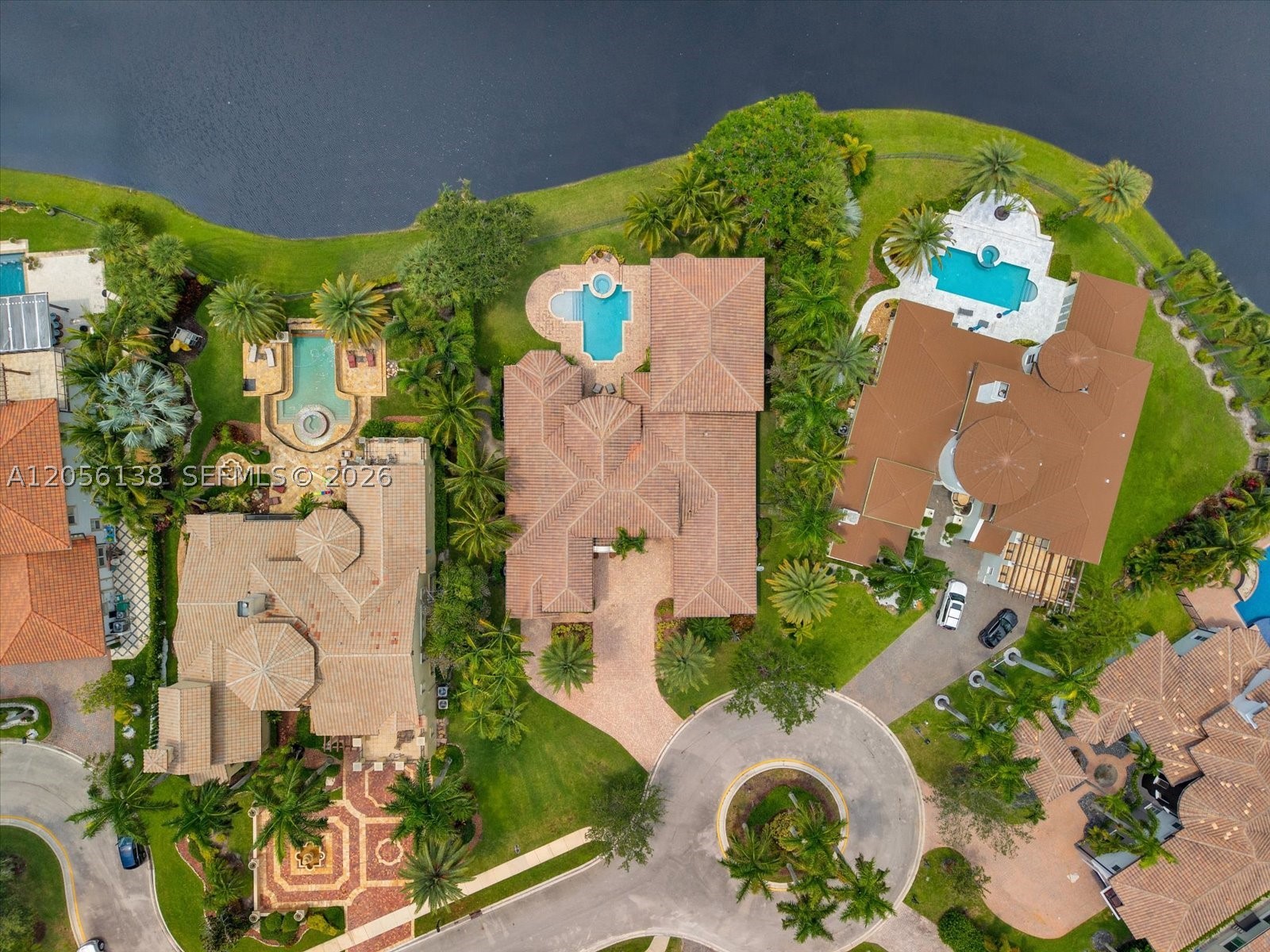 main property photo 10