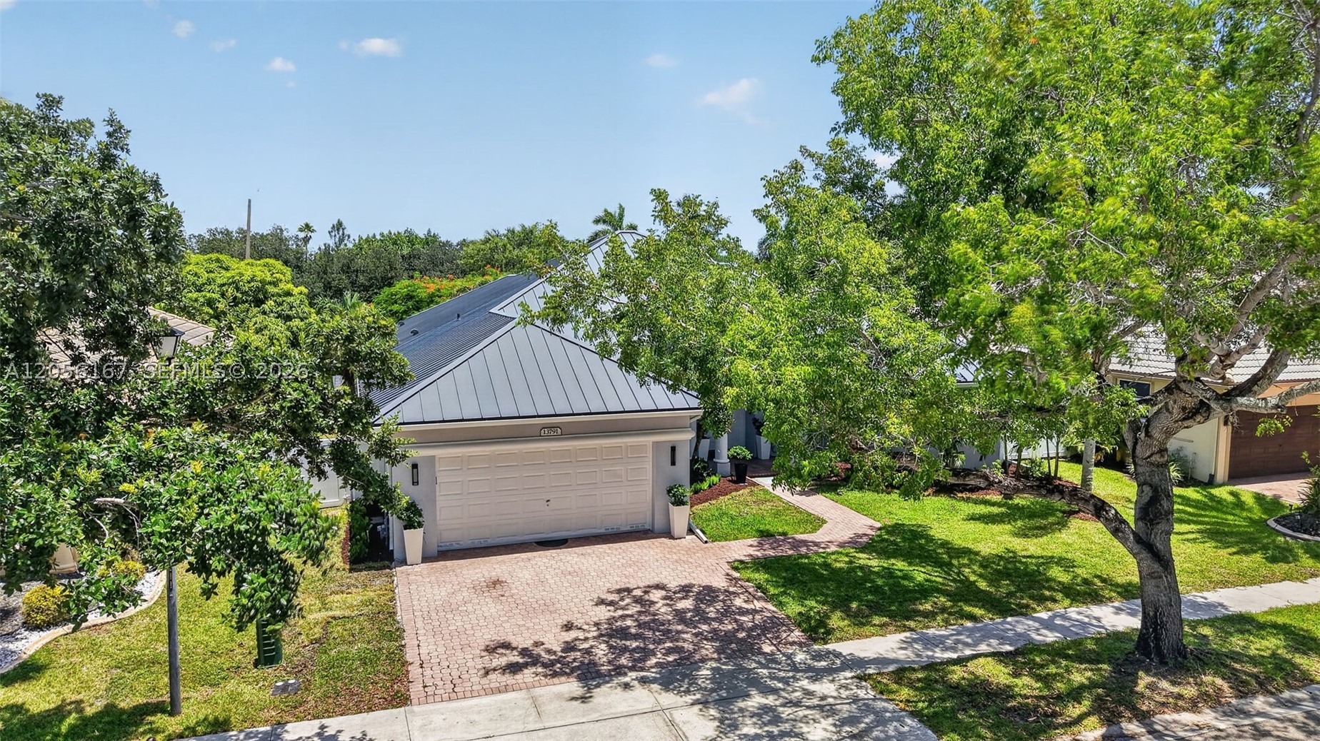 main property photo 51
