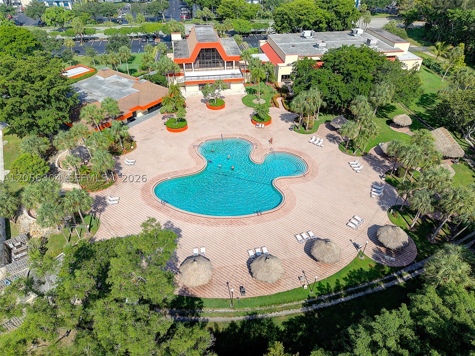 main property photo 24