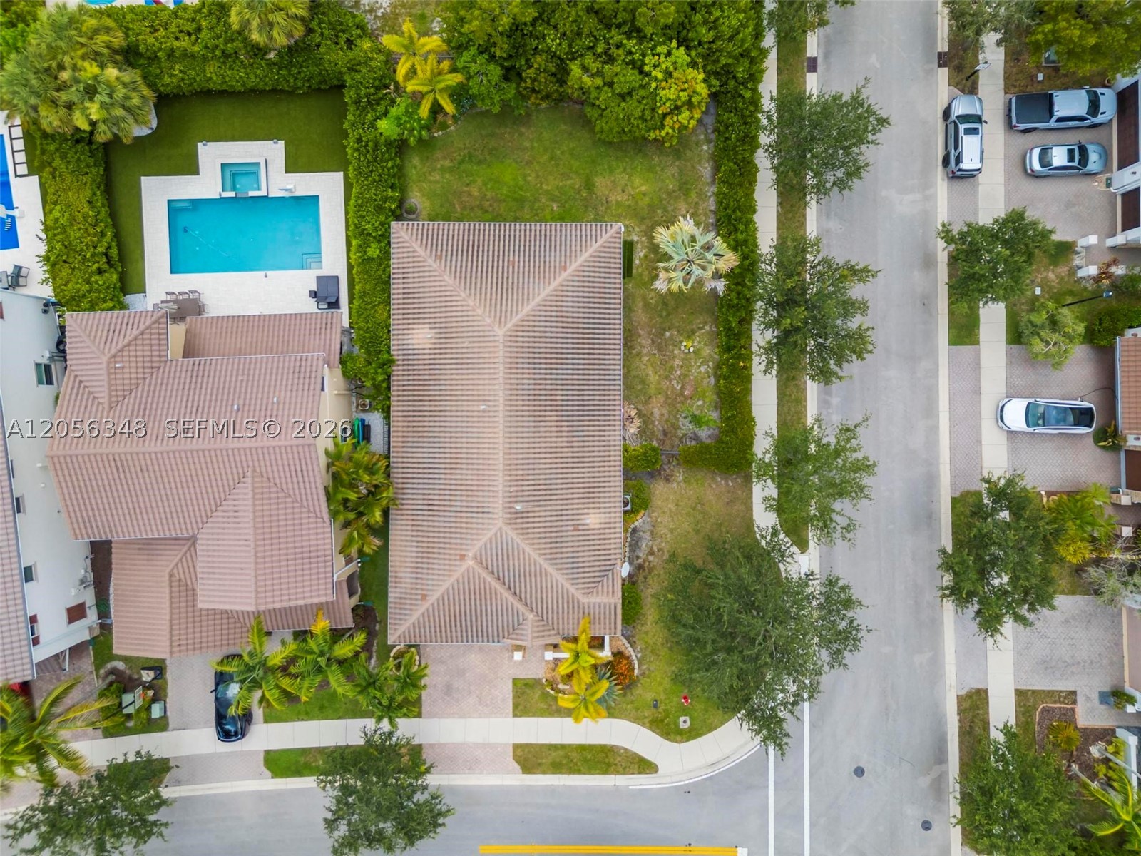 main property photo 26