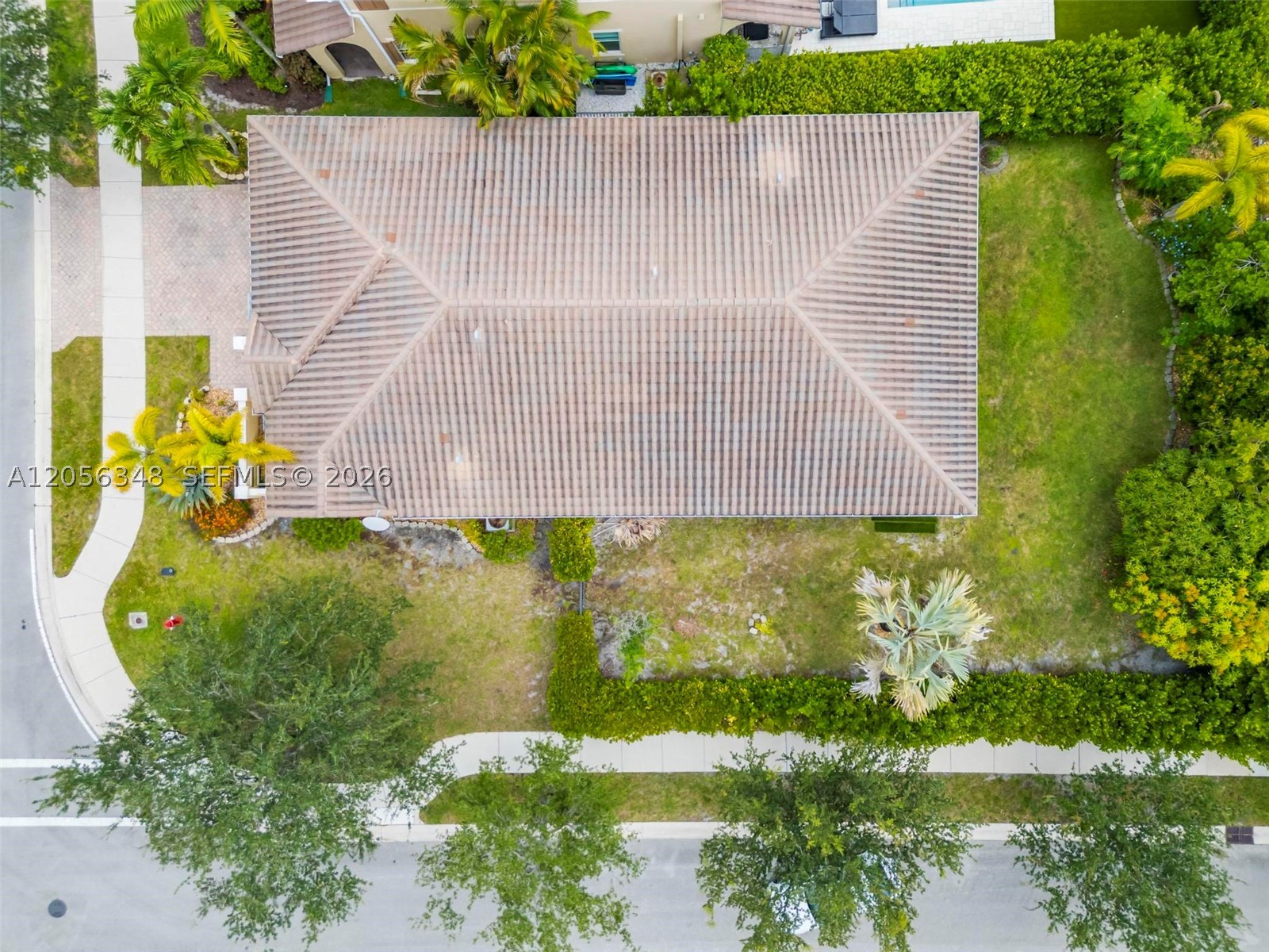 main property photo 27
