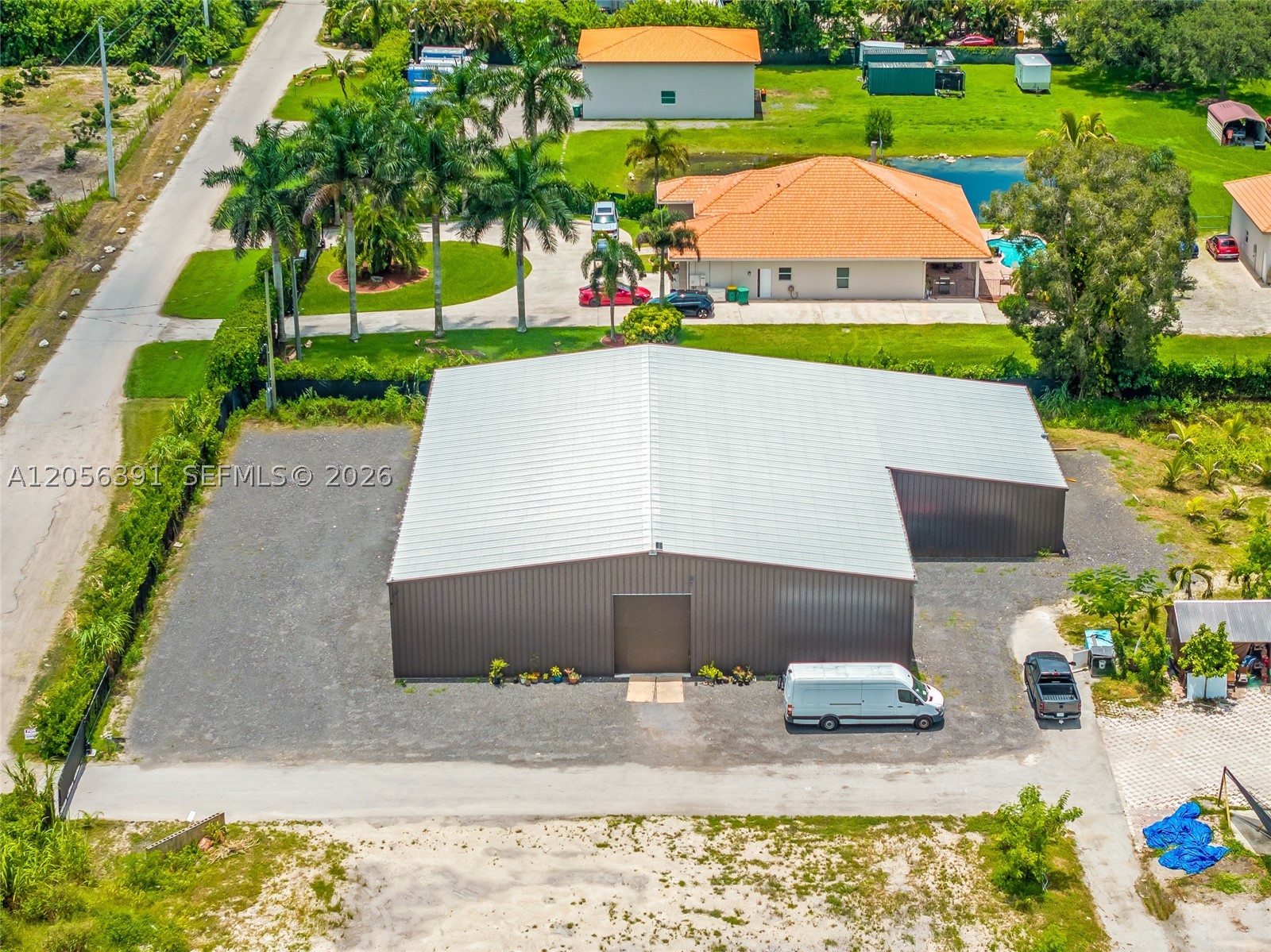 main property photo 15