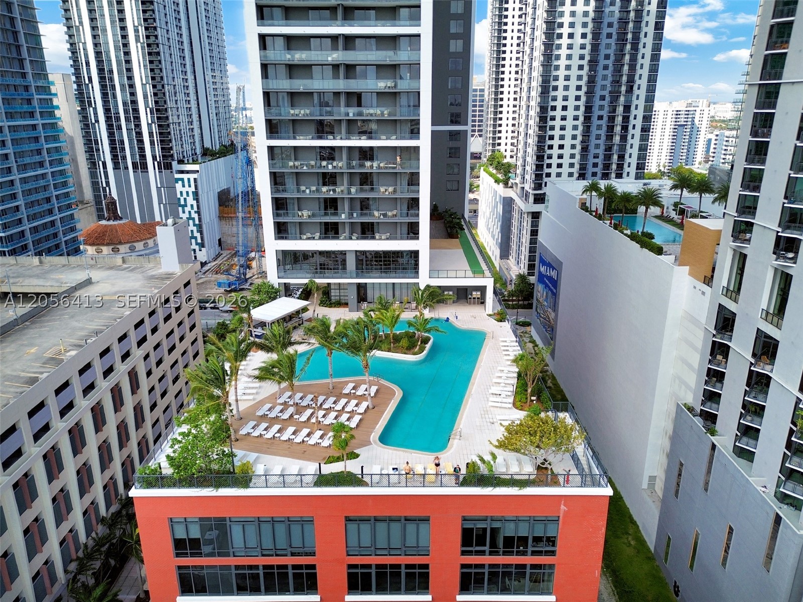 main property photo 40