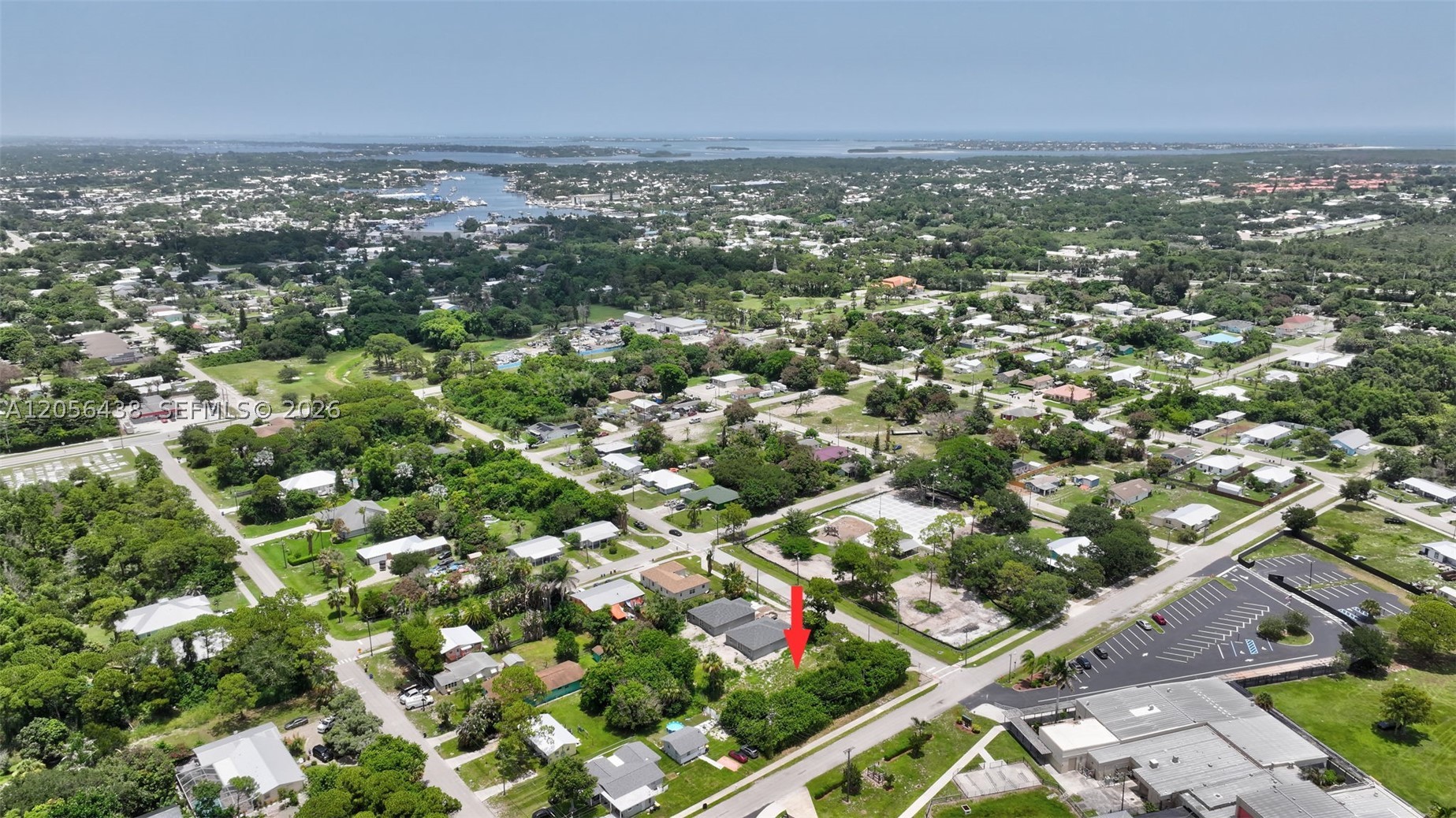 main property photo 18