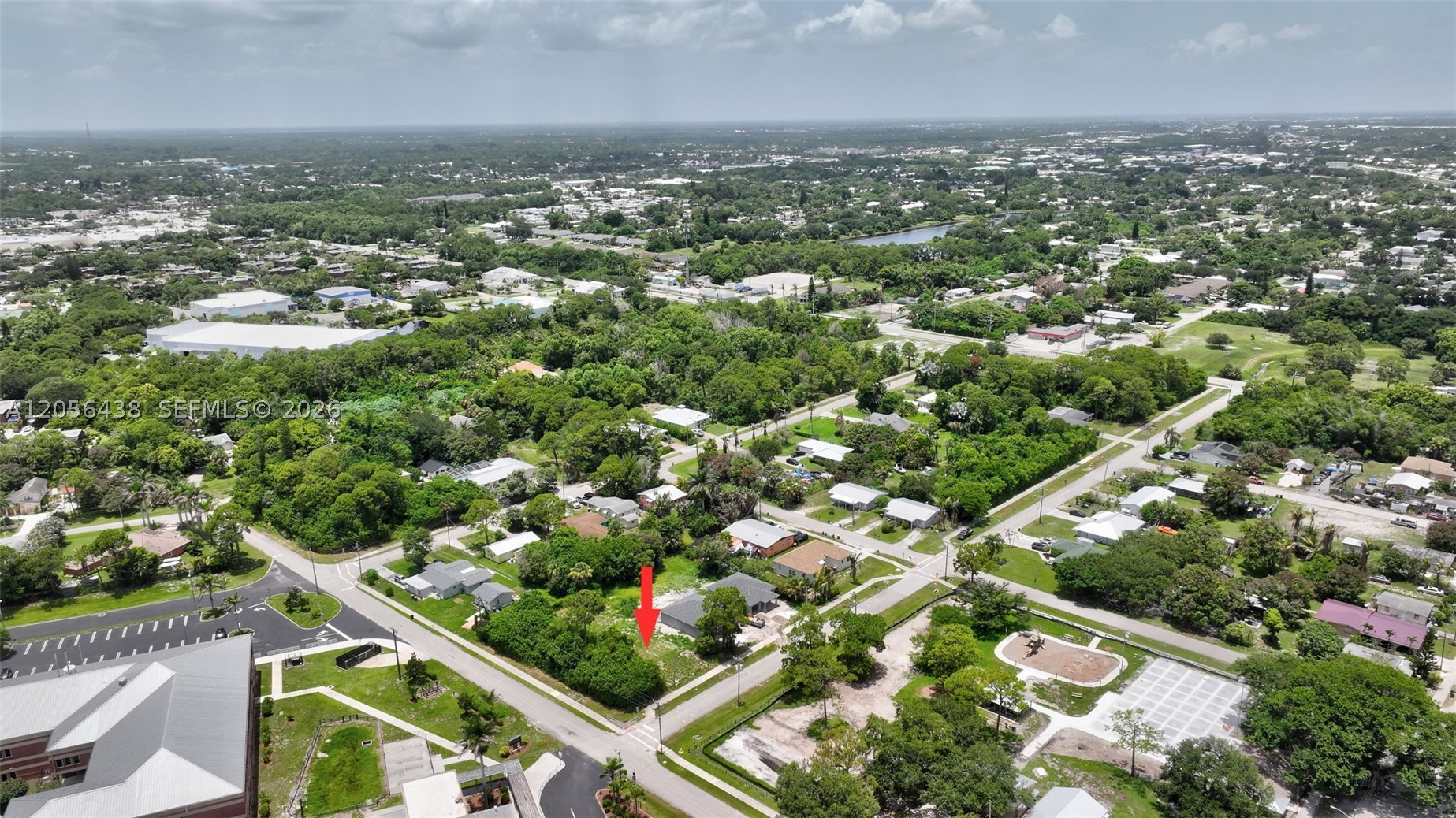 main property photo 20