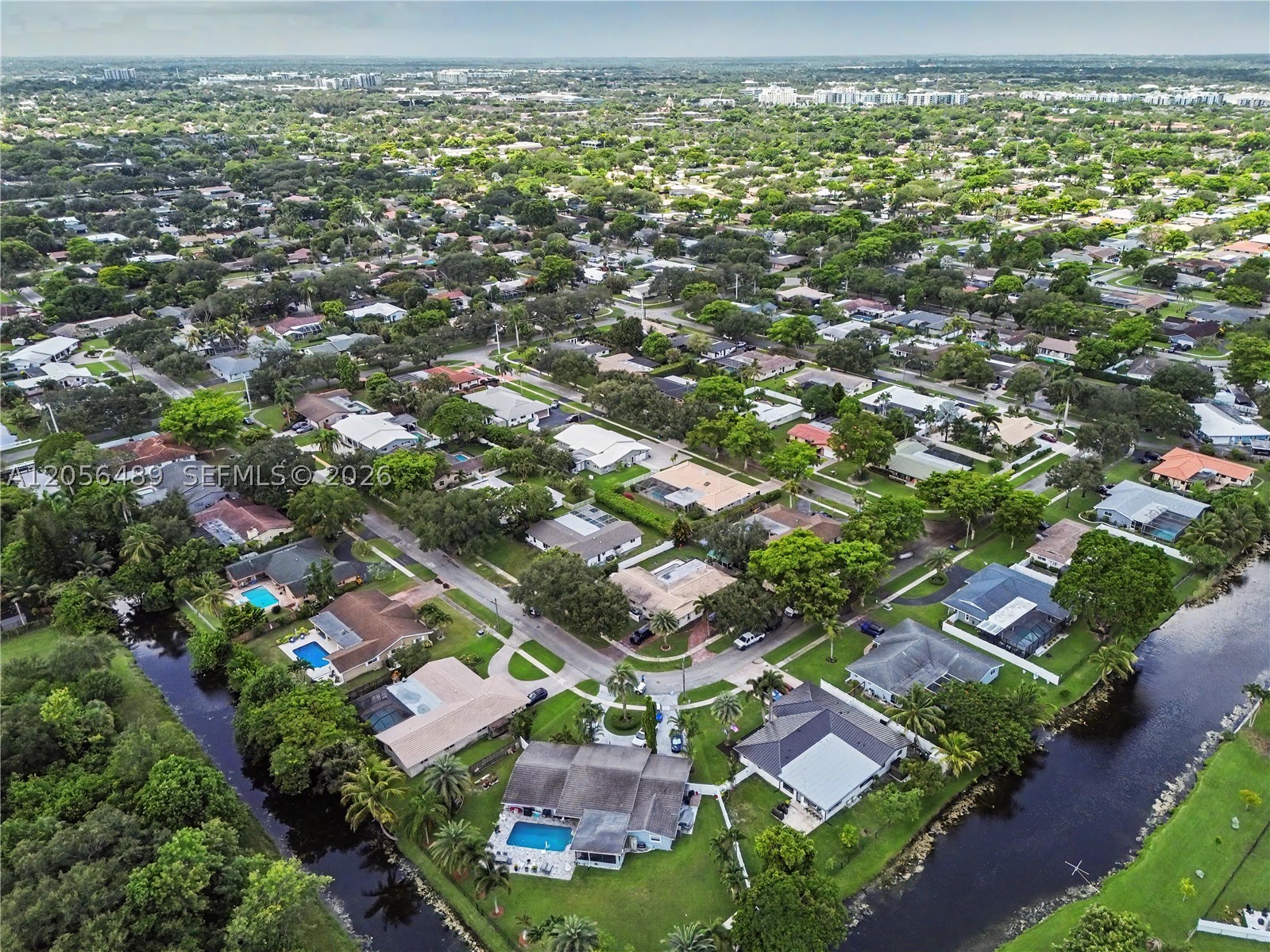 main property photo 23