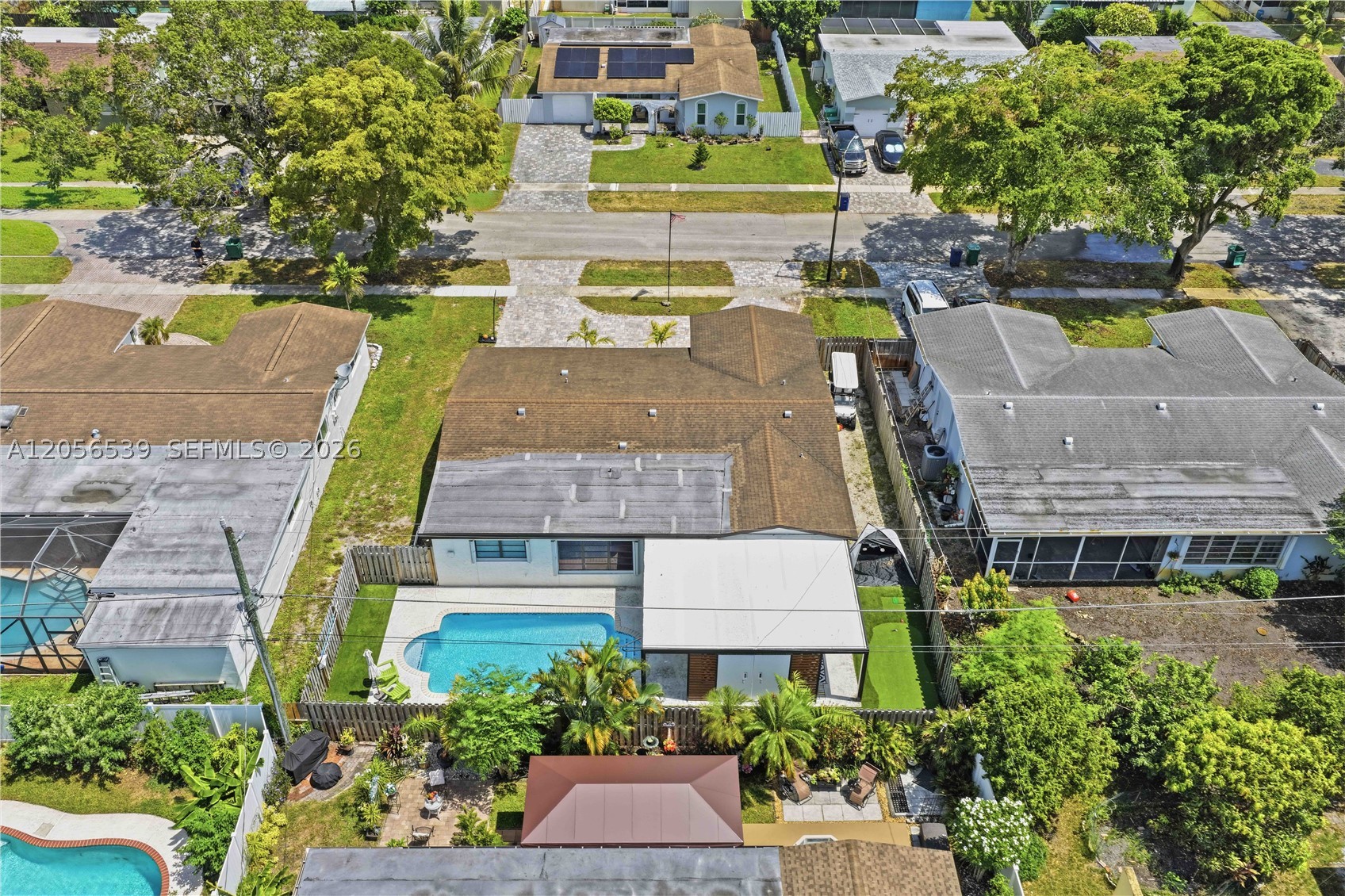 main property photo 34