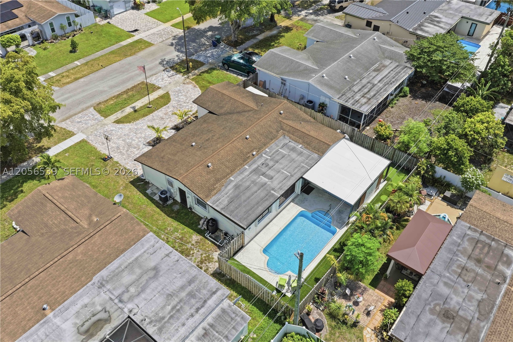 main property photo 36