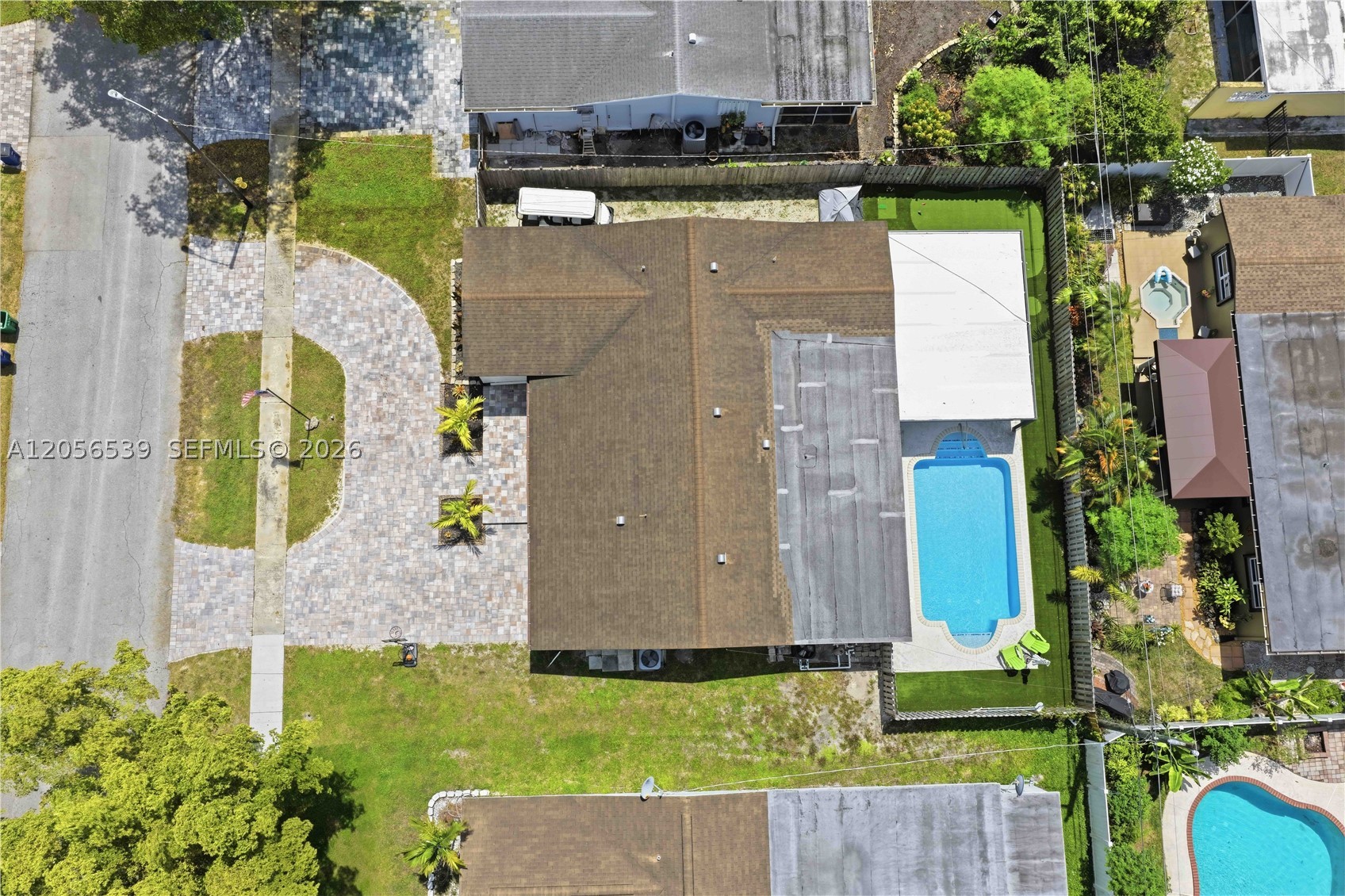 main property photo 41