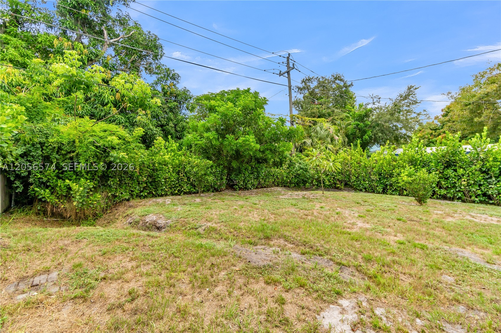 main property photo 27