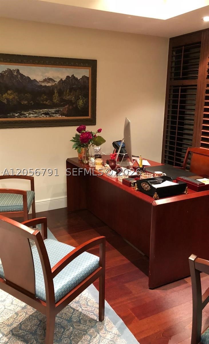 main property photo 14