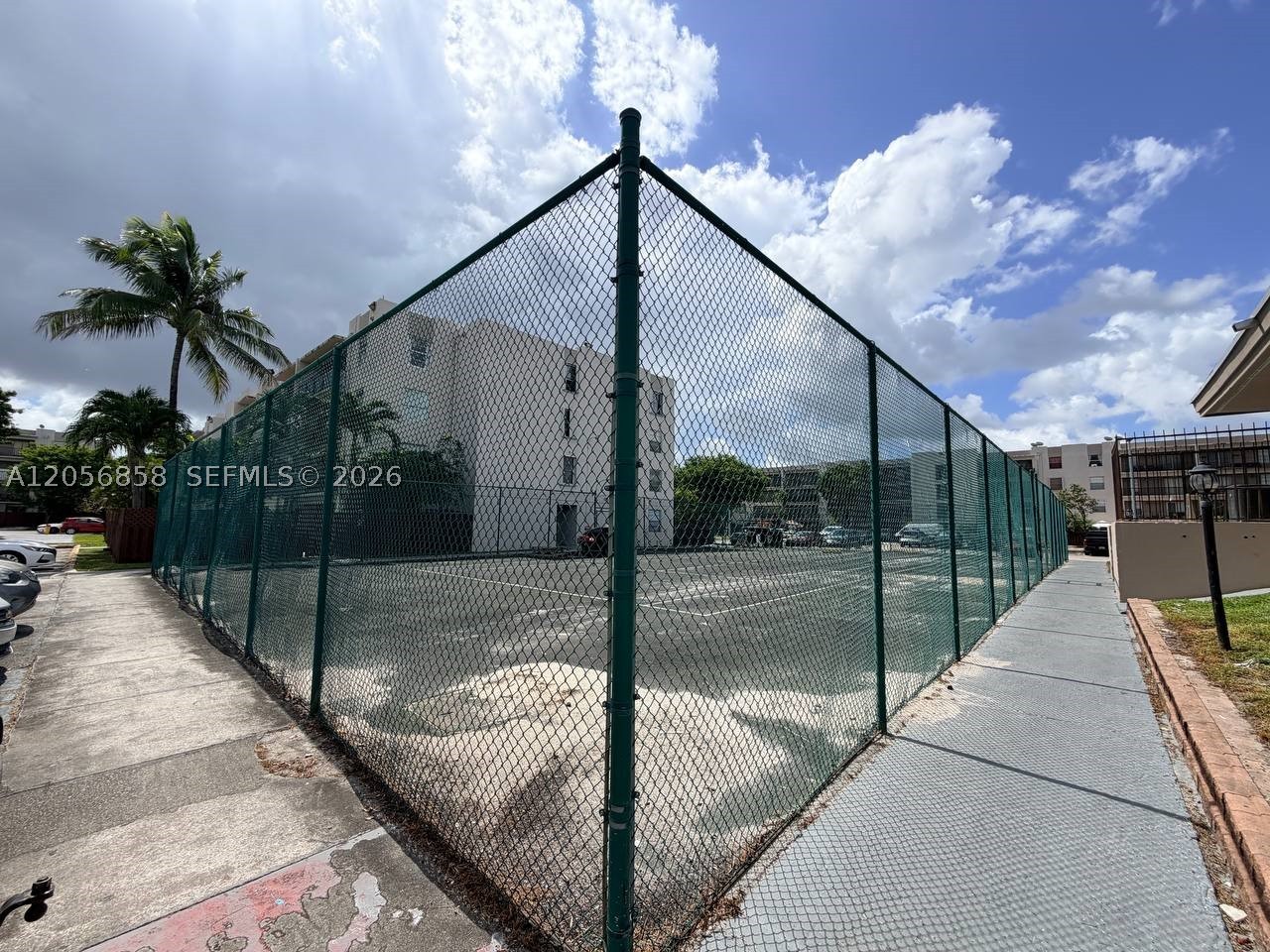 main property photo 17